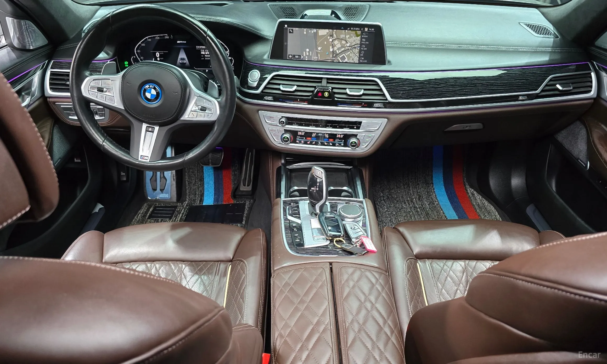 BMW 7 Series (G11) превью 7