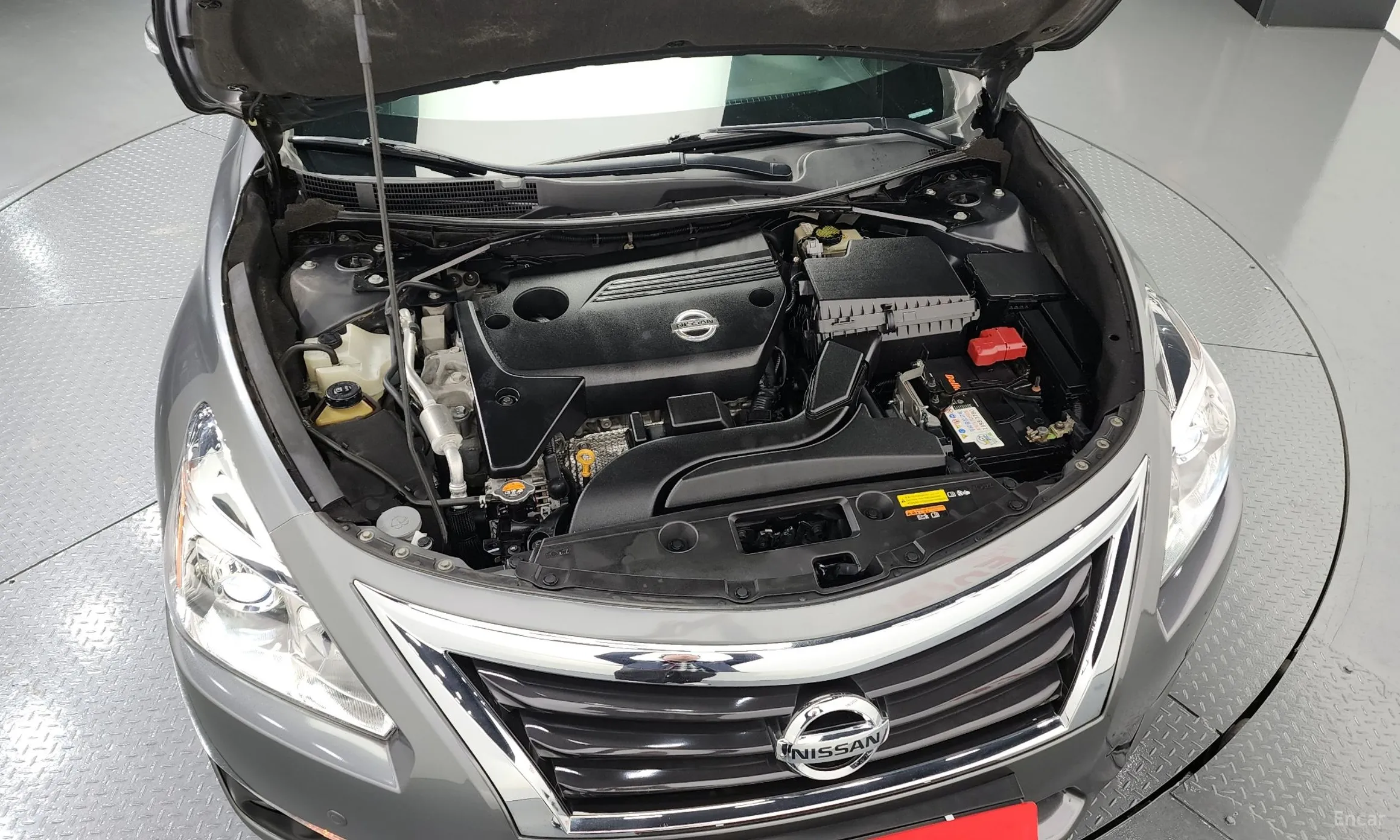 Nissan Altima превью 6