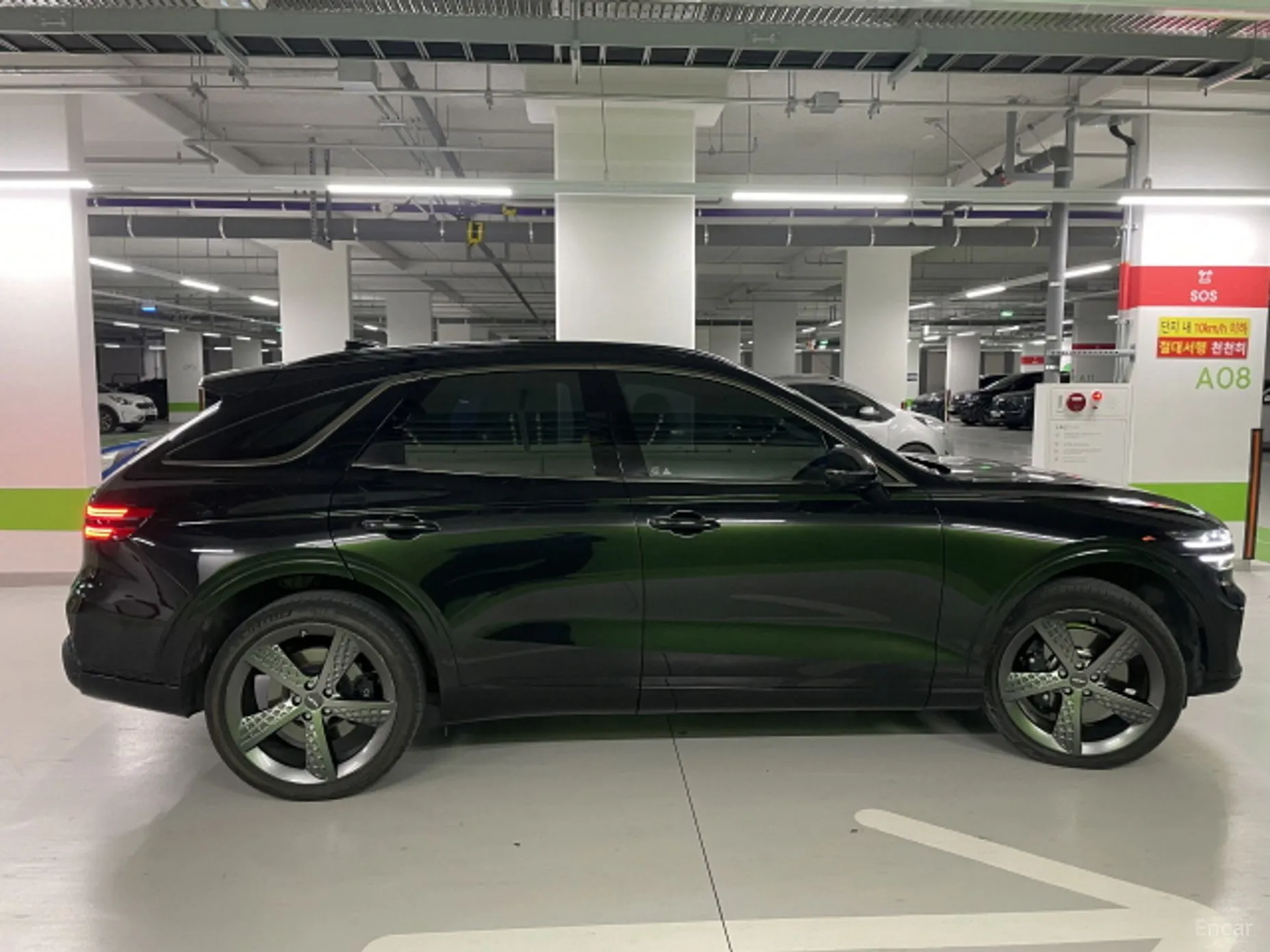 Genesis GV70 превью 2