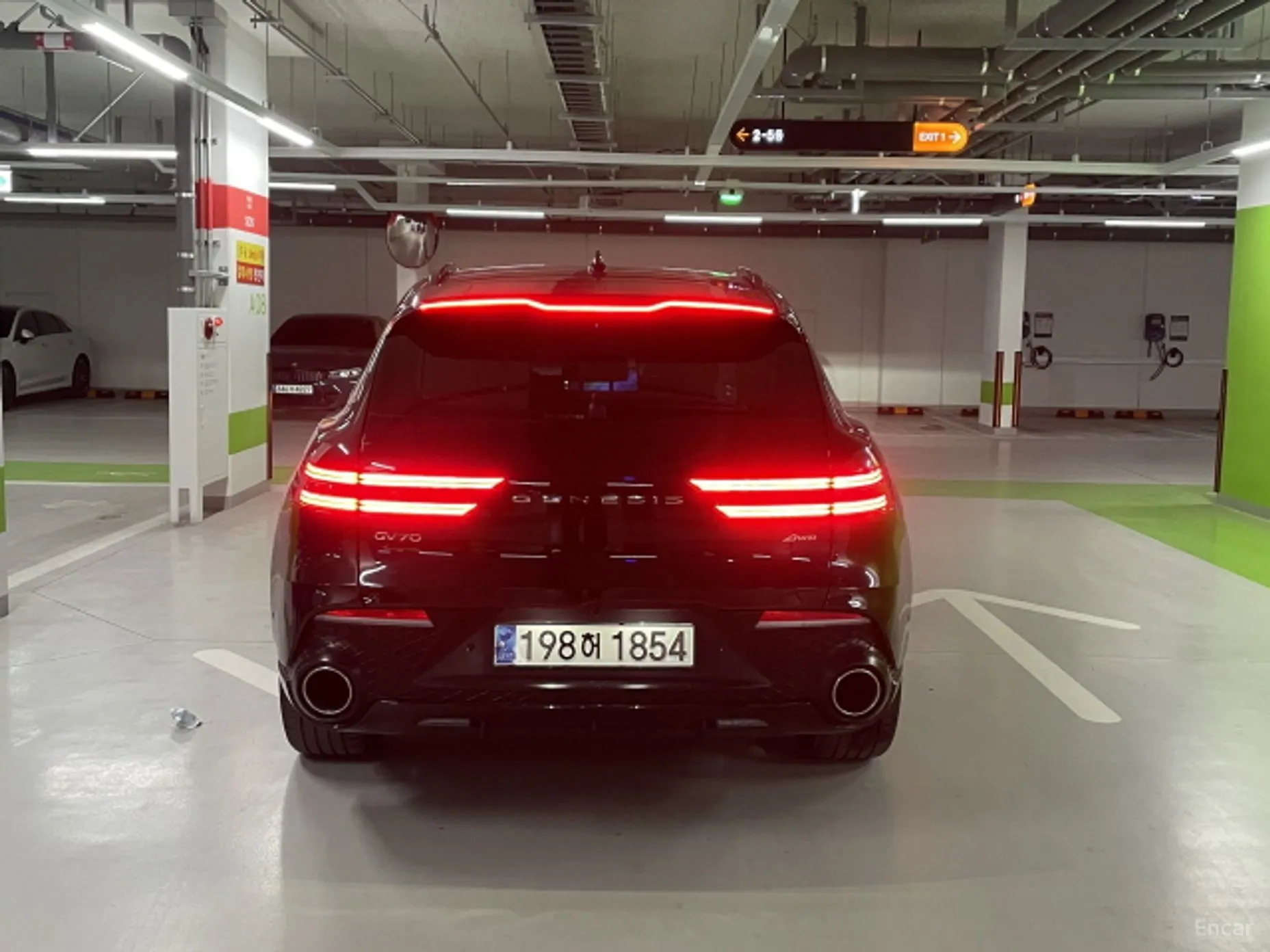 Genesis GV70 превью 3