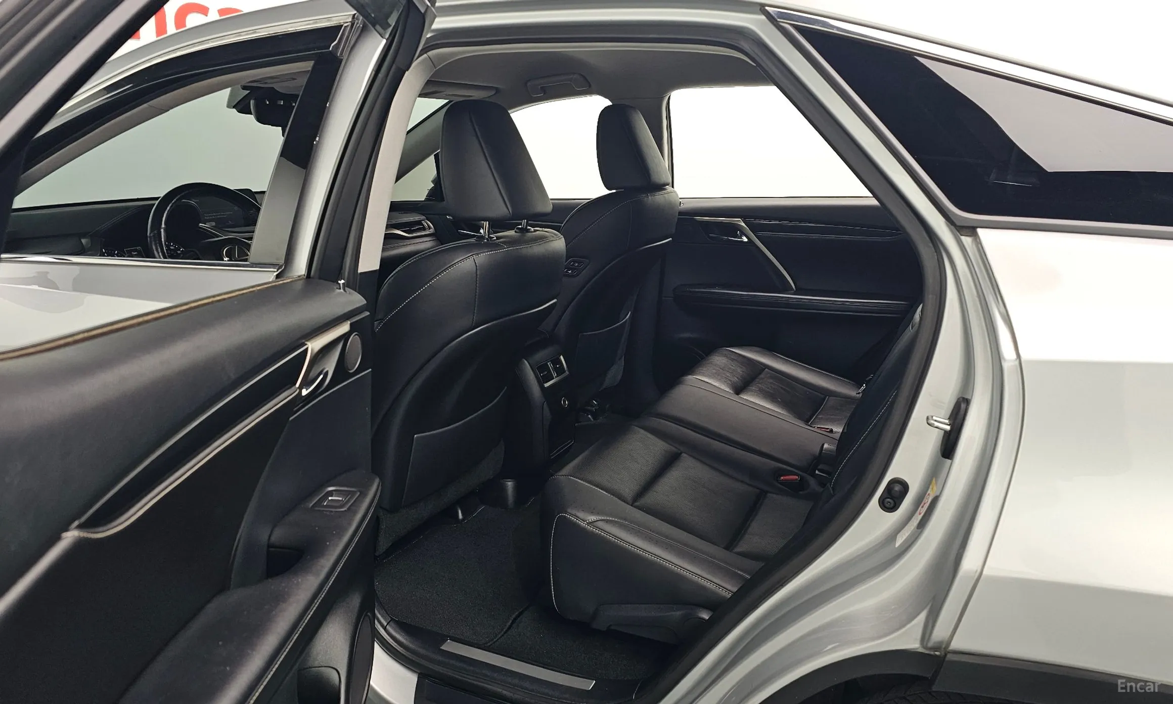 Lexus RX350 4th Generation превью 12
