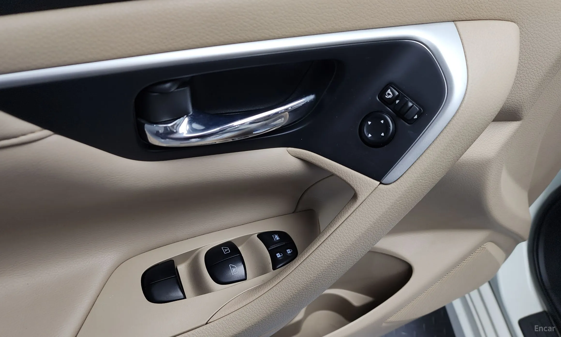Nissan Altima превью 18