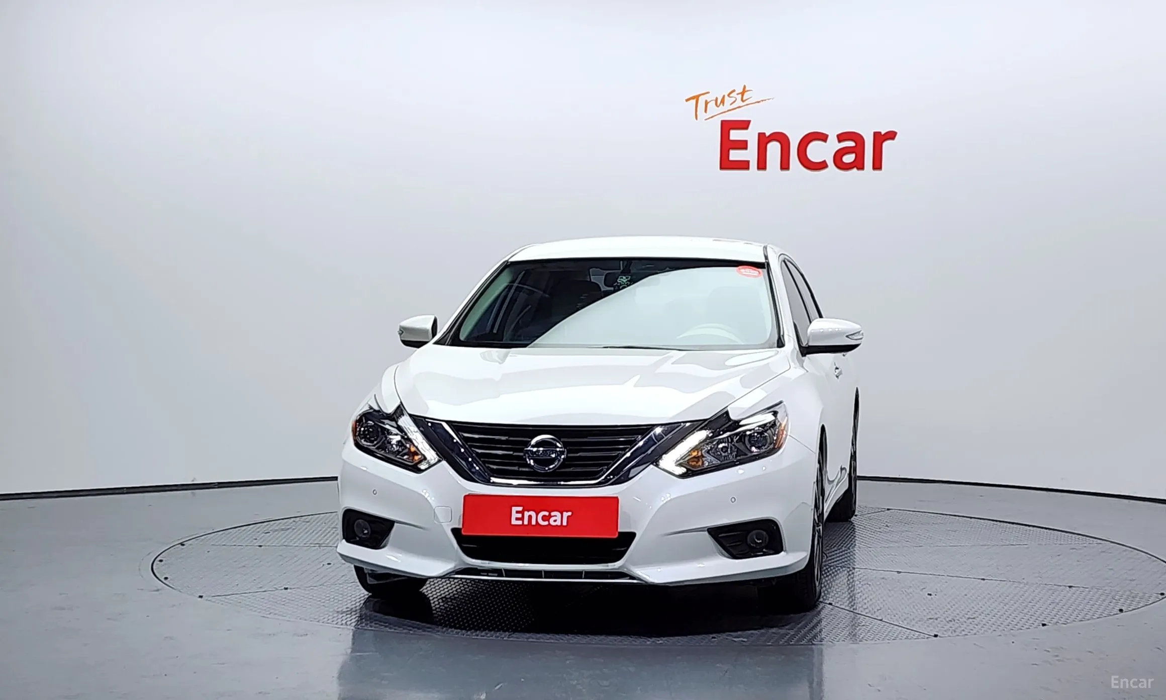 Nissan Altima превью 3