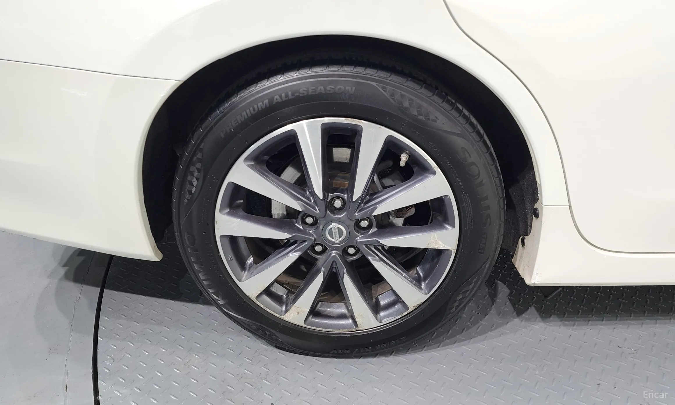 Nissan Altima превью 5