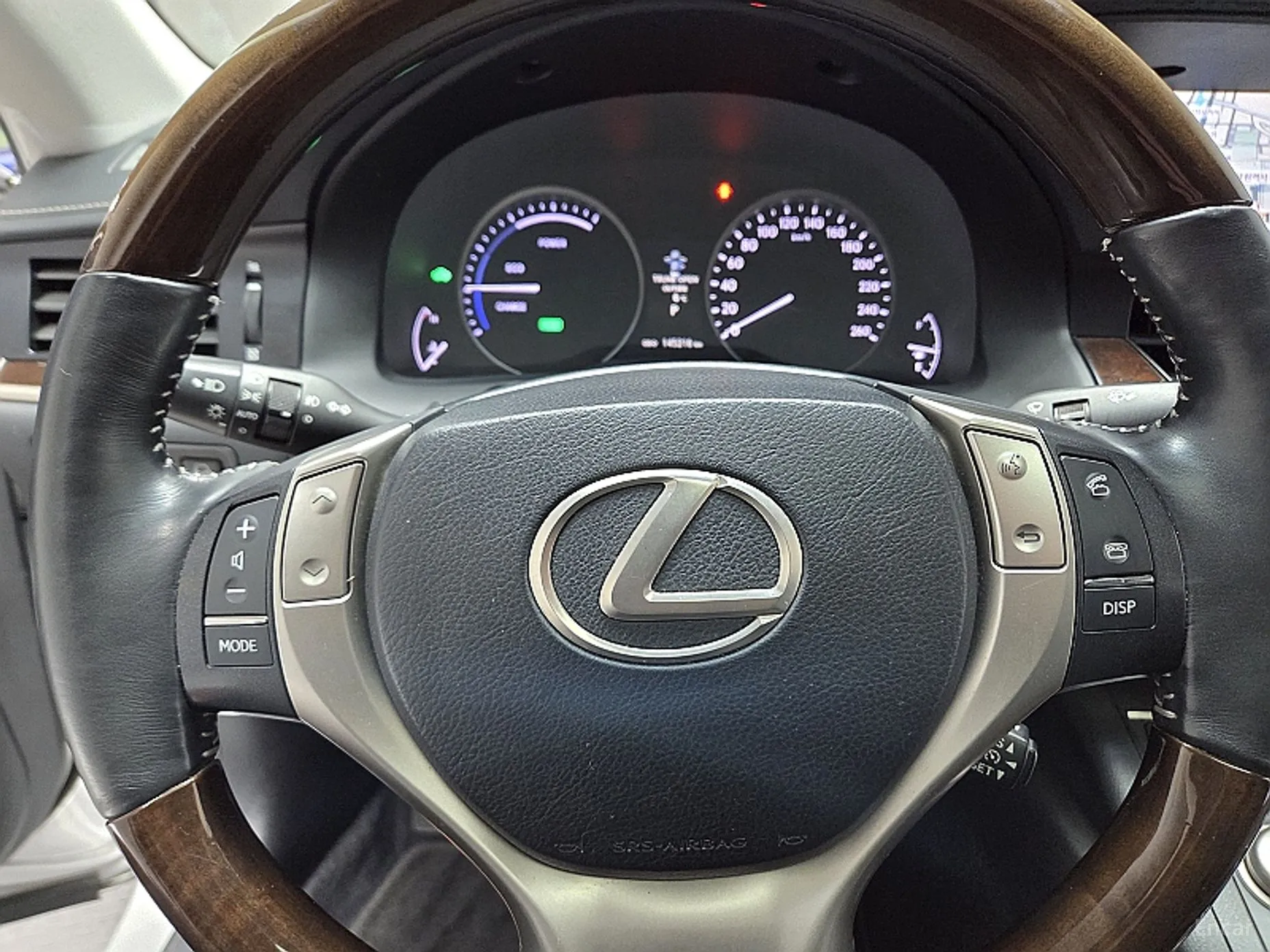 Lexus New ES300h превью 13