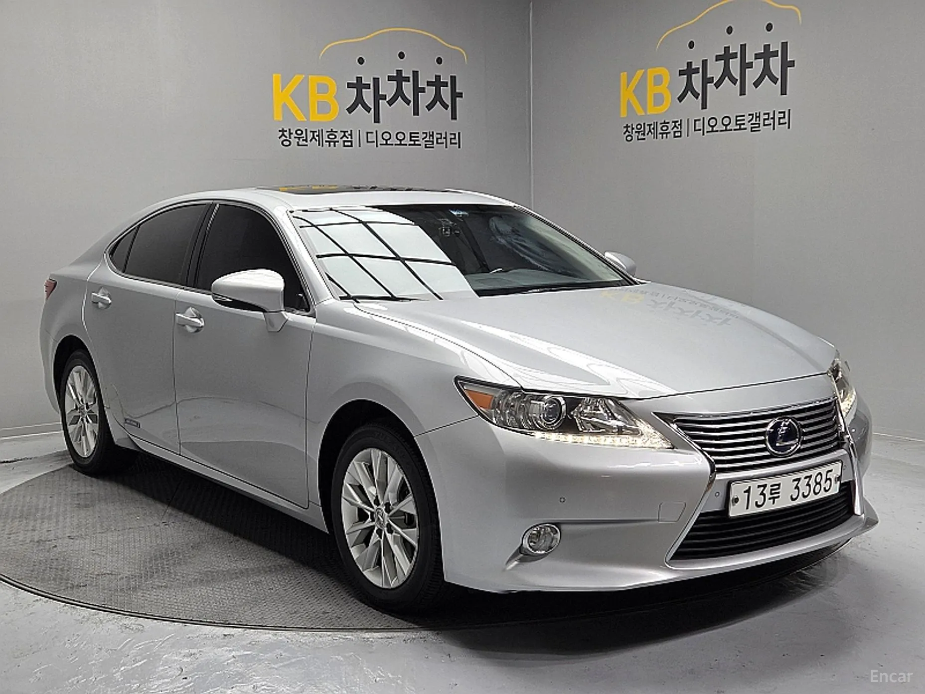 Lexus New ES300h превью 3