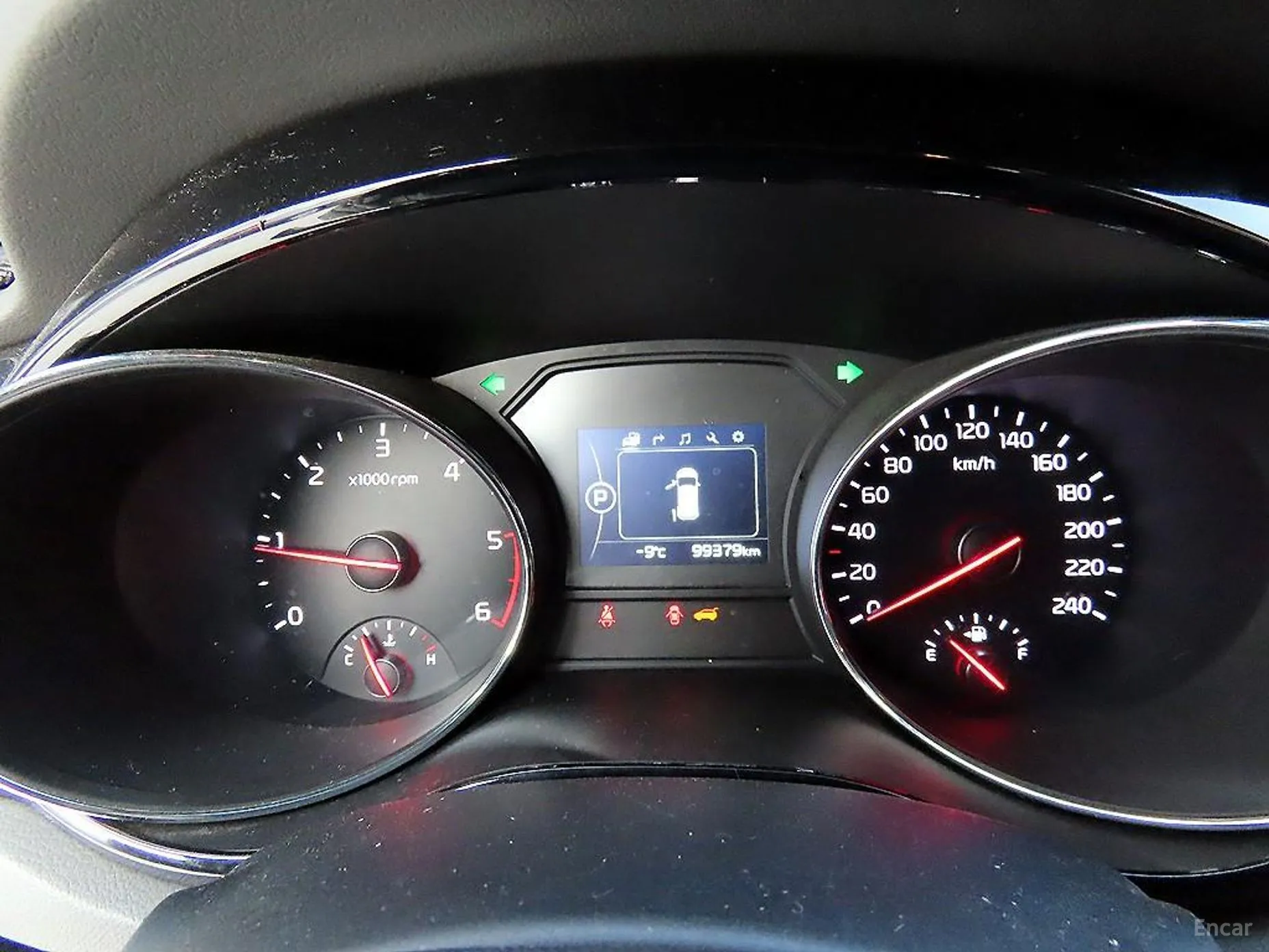 Kia Carnival превью 10