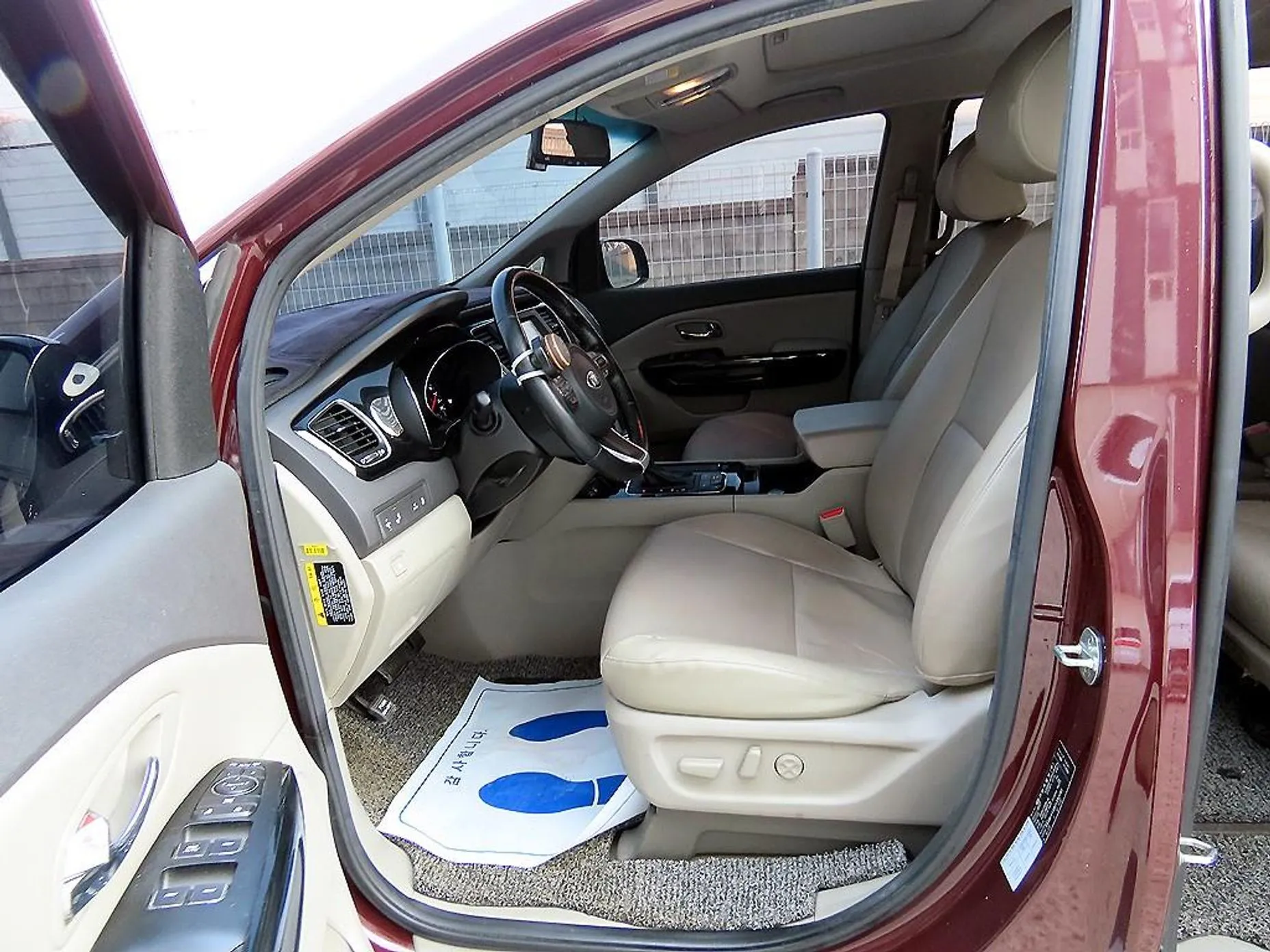 Kia Carnival превью 5