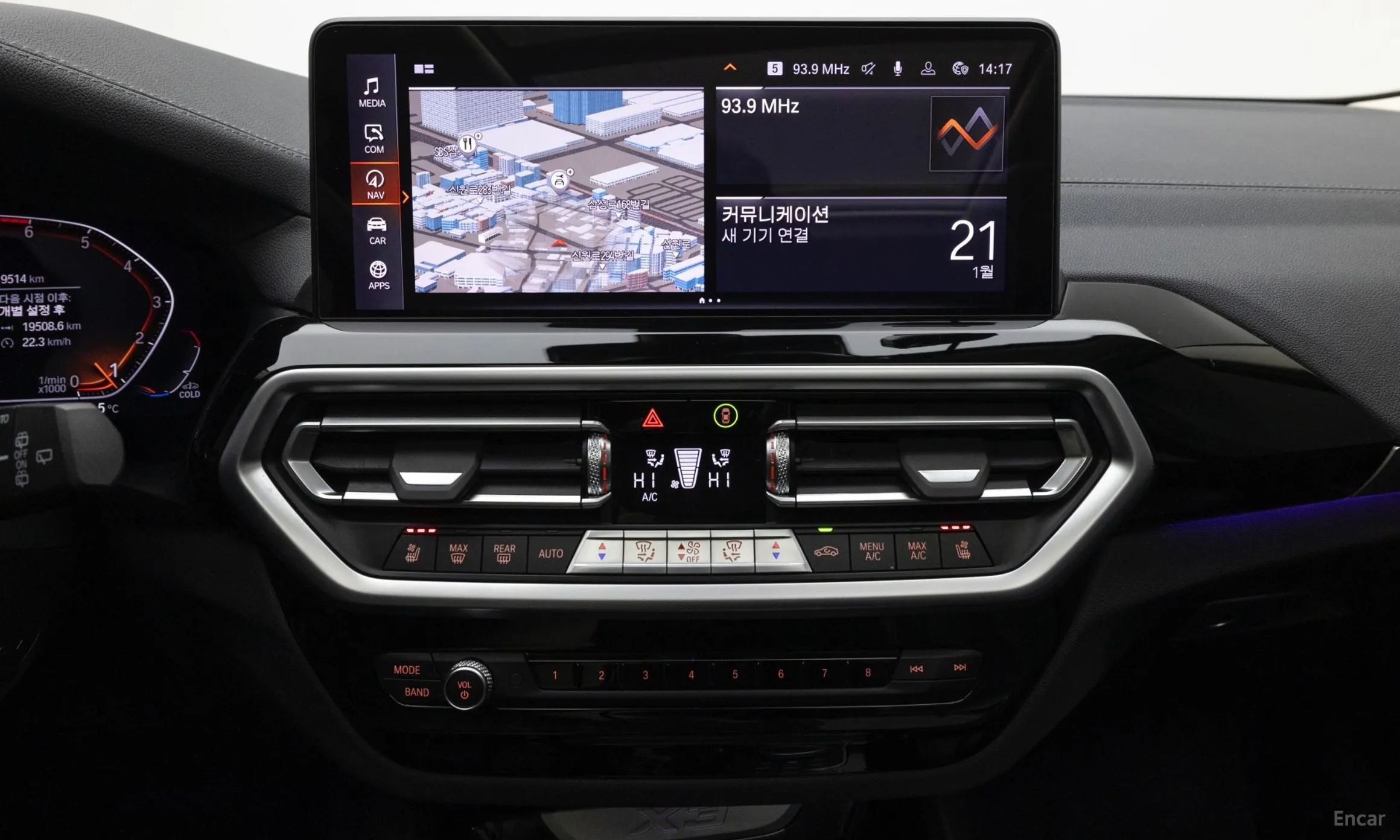 BMW X3 (G01) превью 13