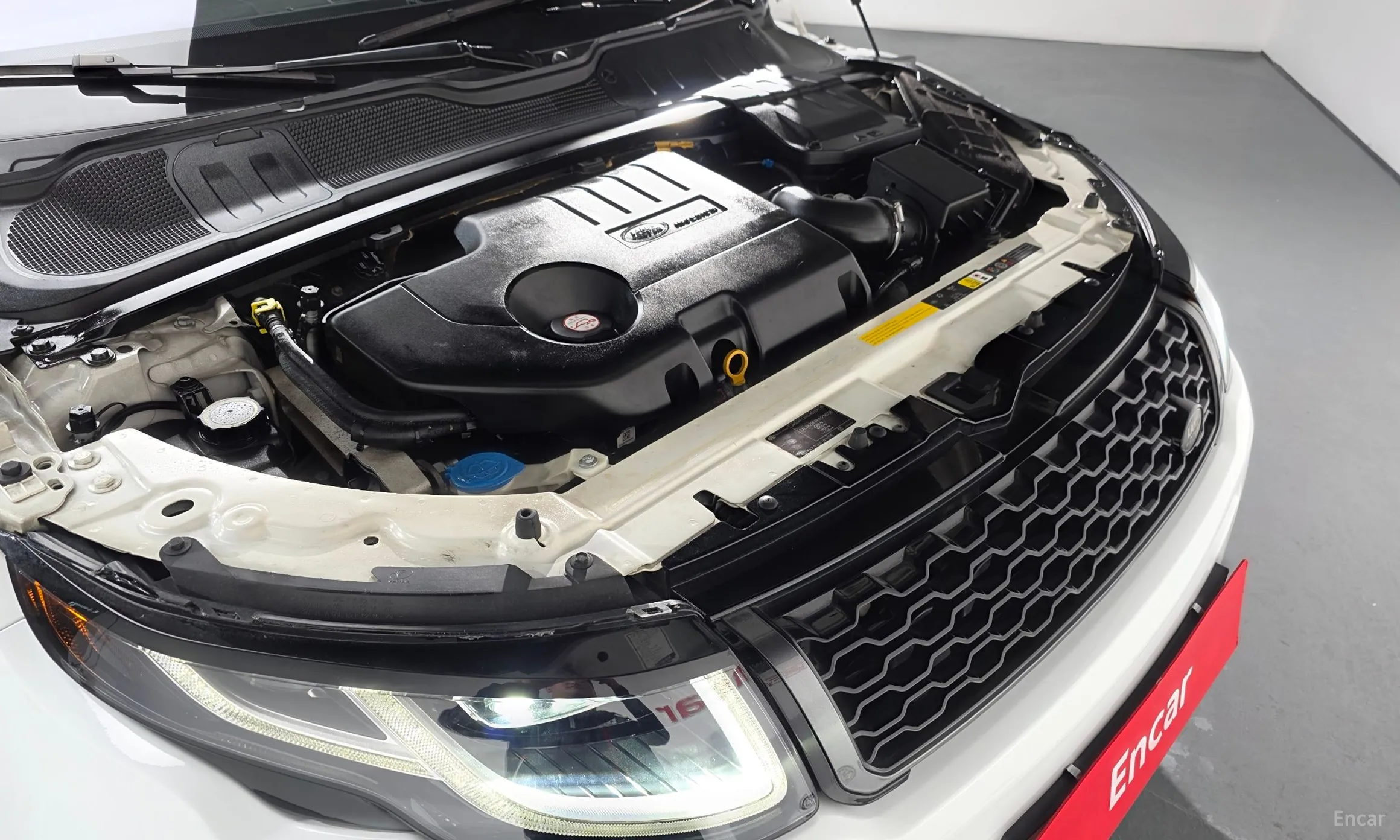 Land Rover Range Rover Evoque превью 6