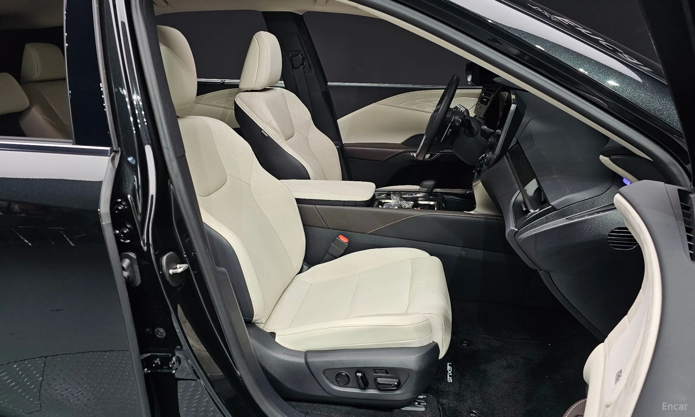 Lexus RX350h 5th Generation превью 10