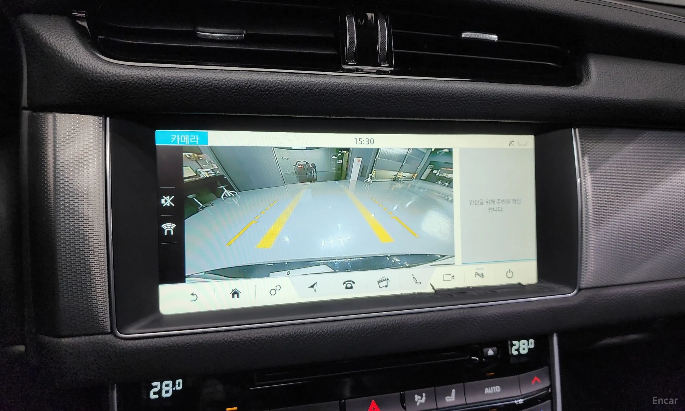Jaguar XF (x260) превью 15