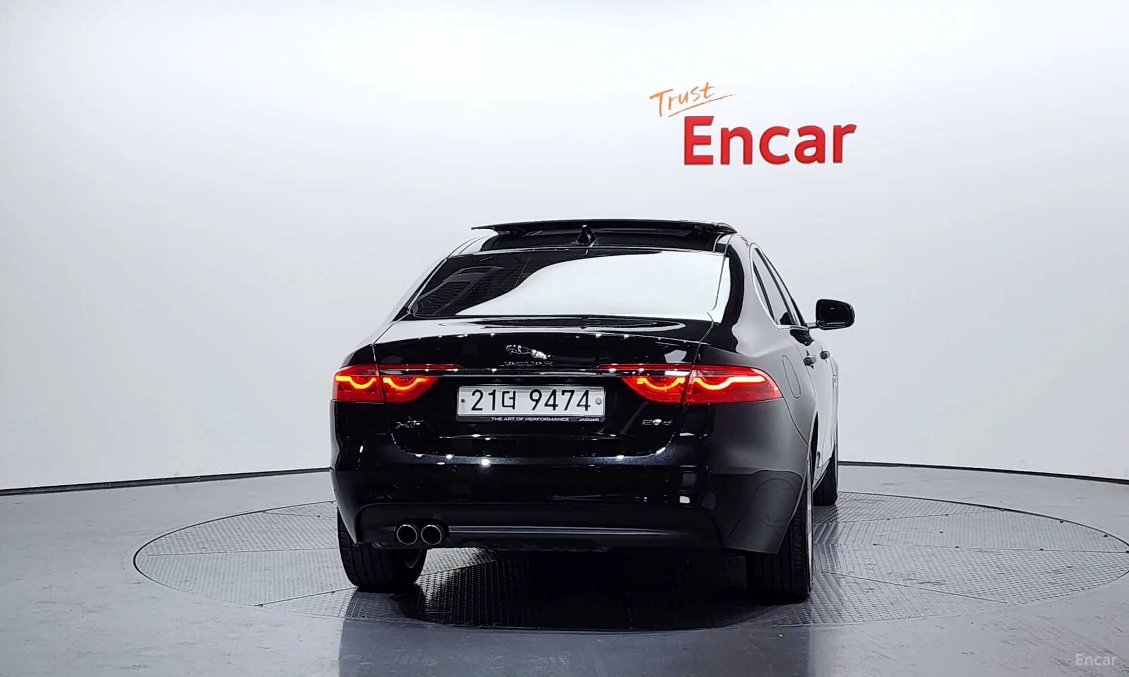 Jaguar XF (x260) превью 4
