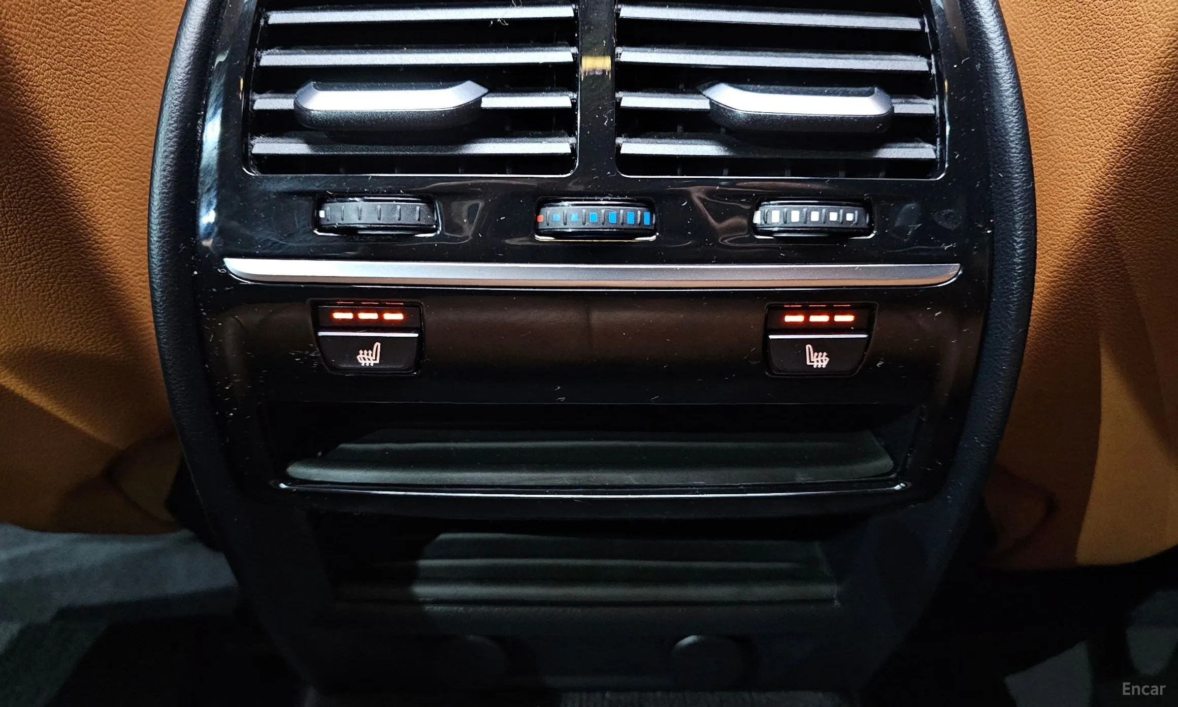 BMW 5 Series (G30) превью 19