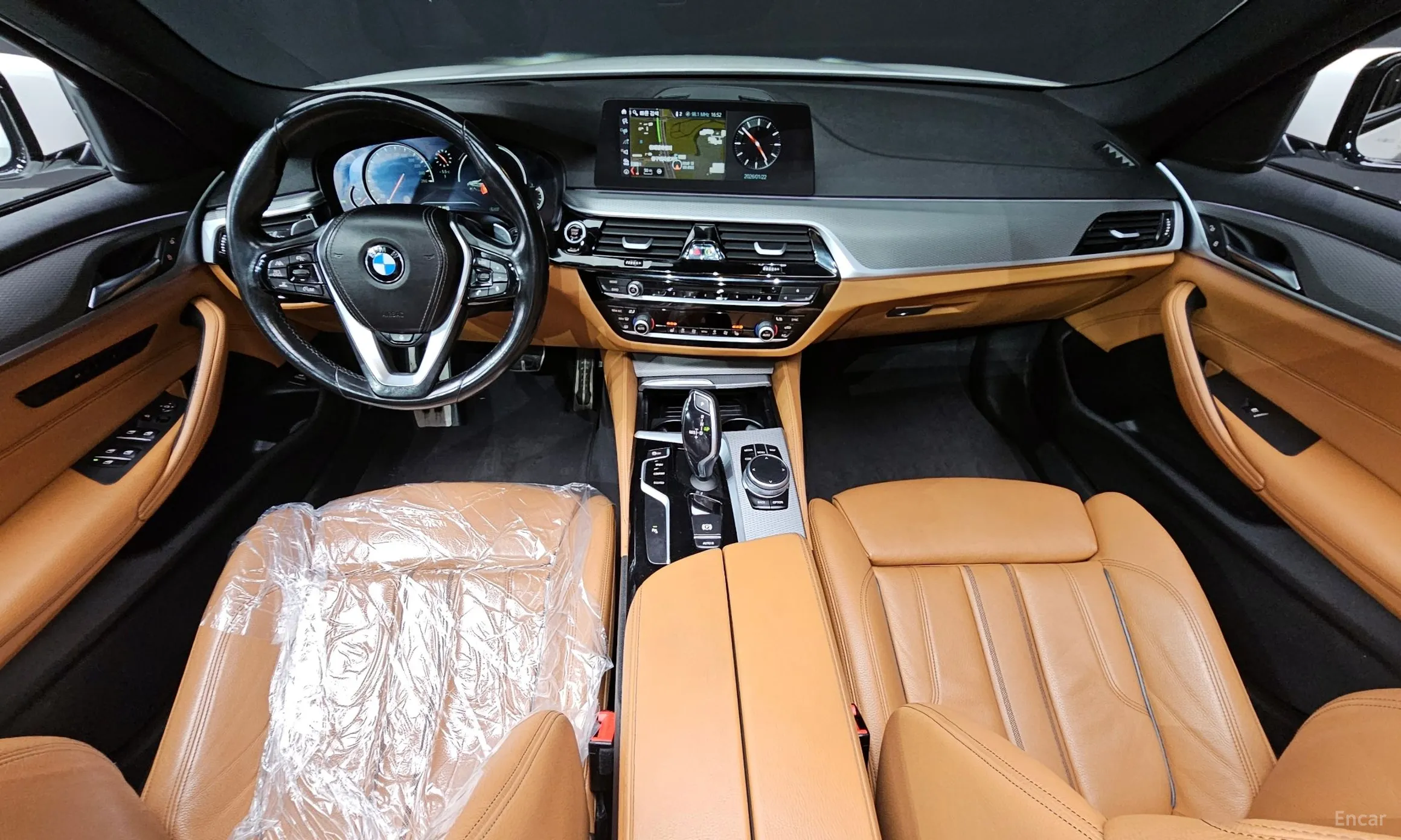 BMW 5 Series (G30) превью 7