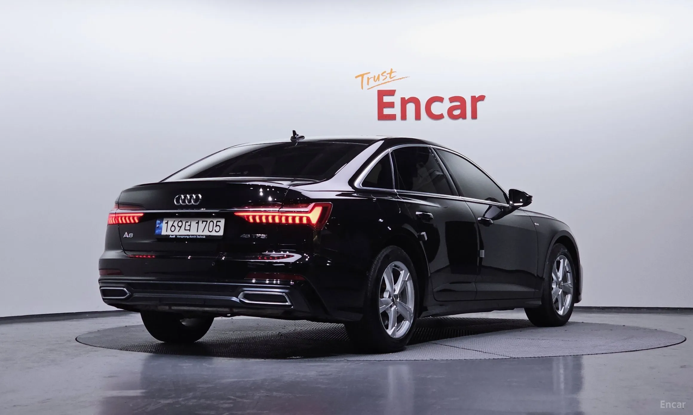 Audi A6 (C8) превью 2