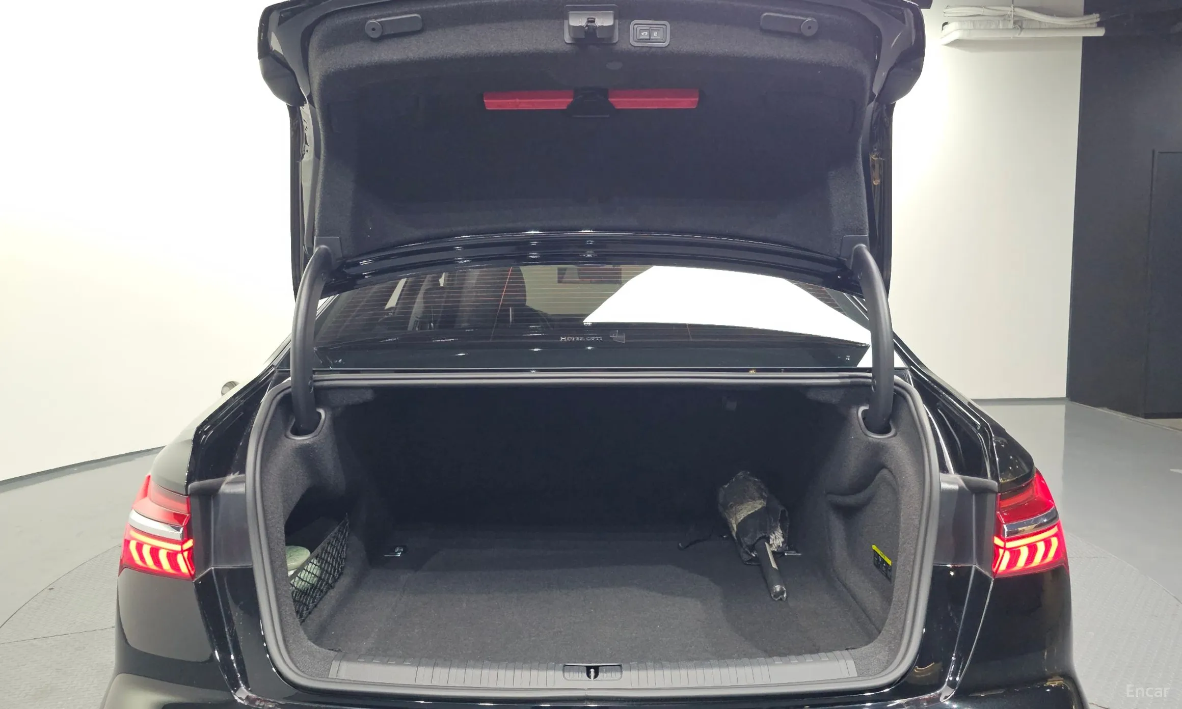 Audi A6 (C8) превью 20