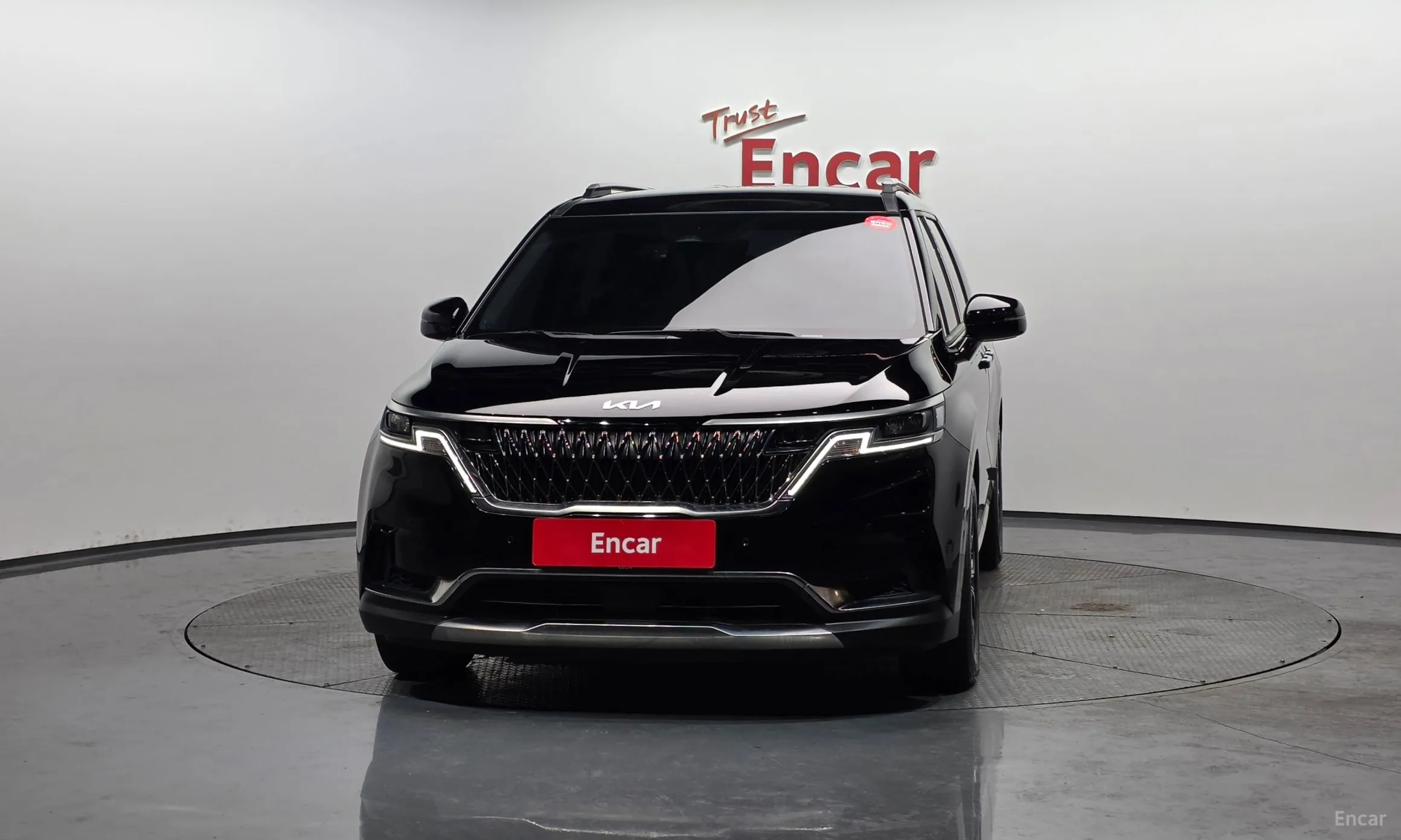 Kia Carnival Gen 4 превью 3