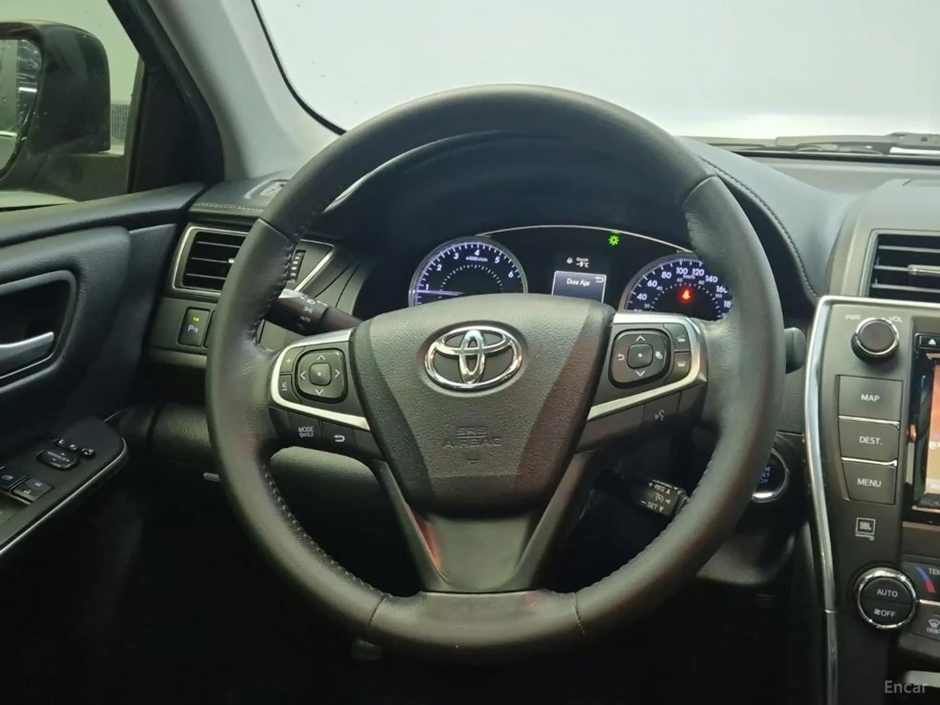Toyota New Camry превью 10