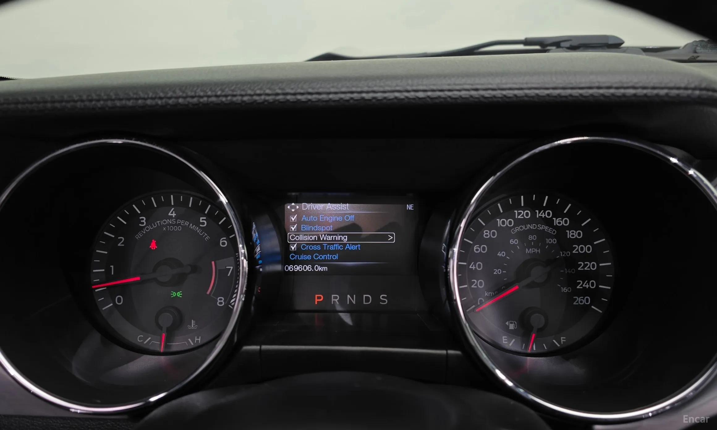 Ford Mustang превью 8