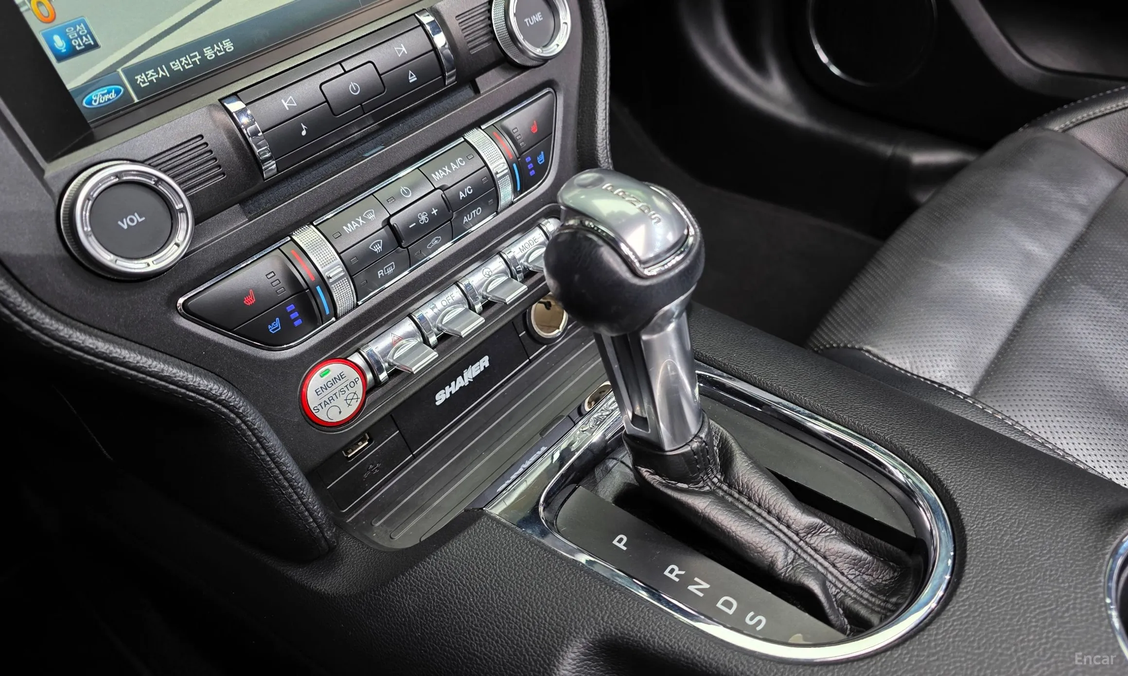 Ford Mustang превью 9