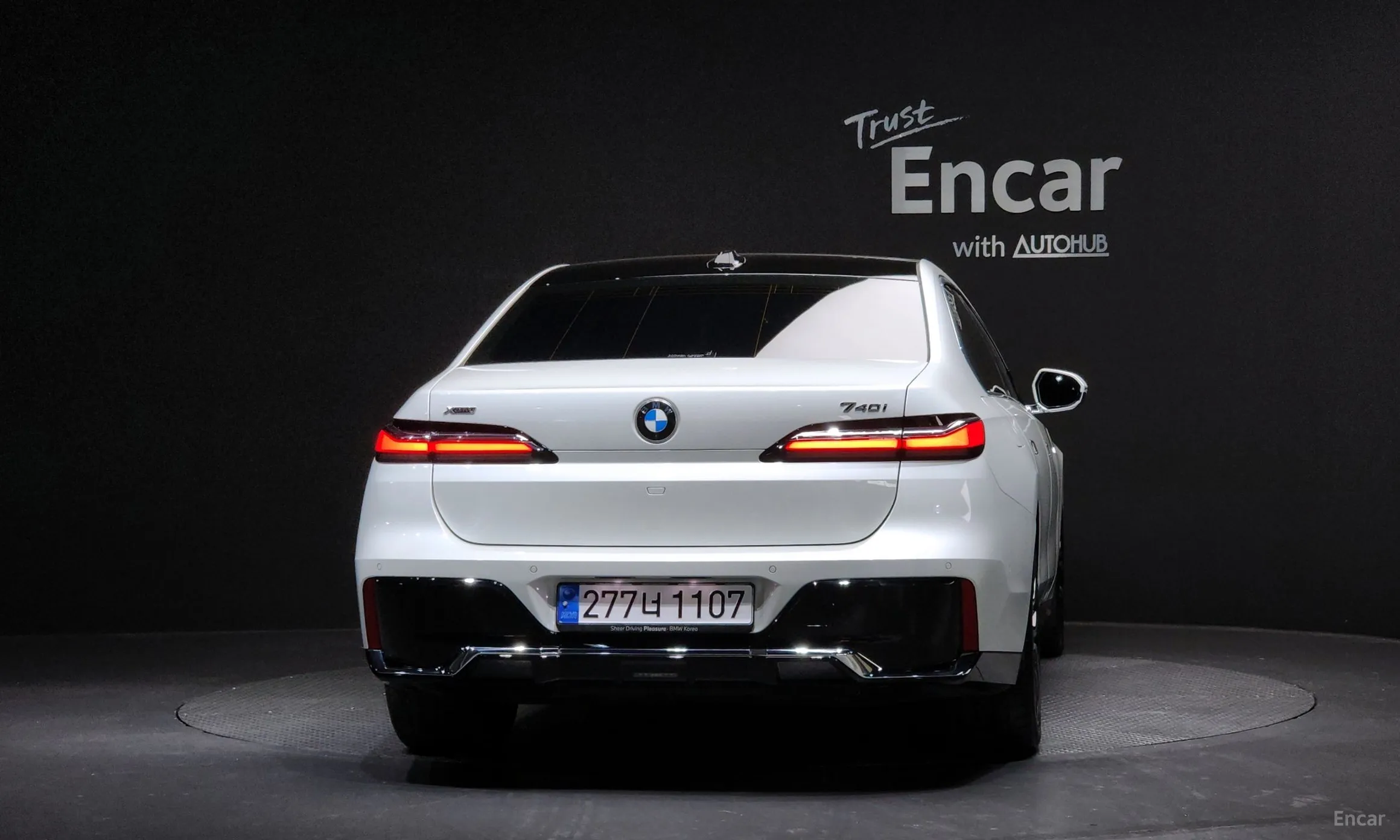 BMW 7 Series (G70) превью 4