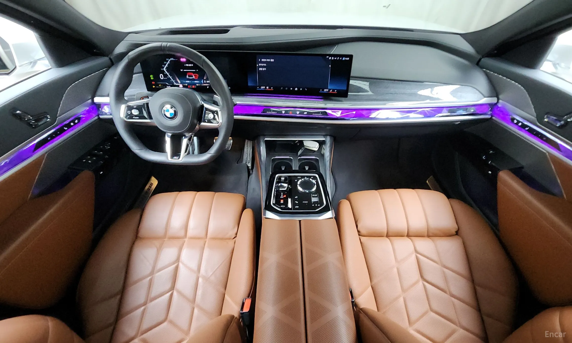 BMW 7 Series (G70) превью 7