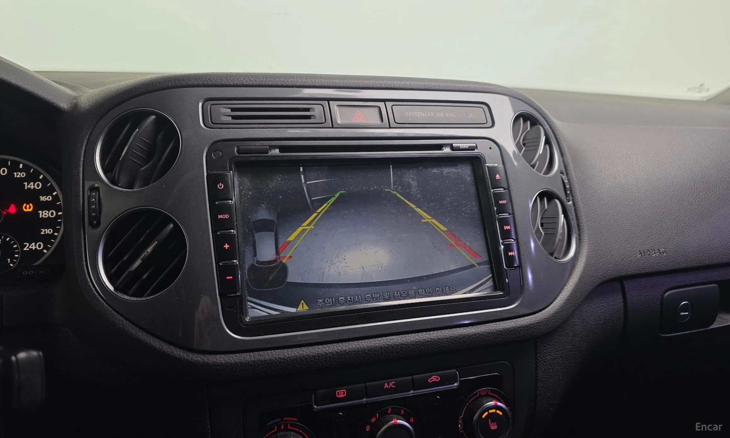 Volkswagen New Tiguan превью 15