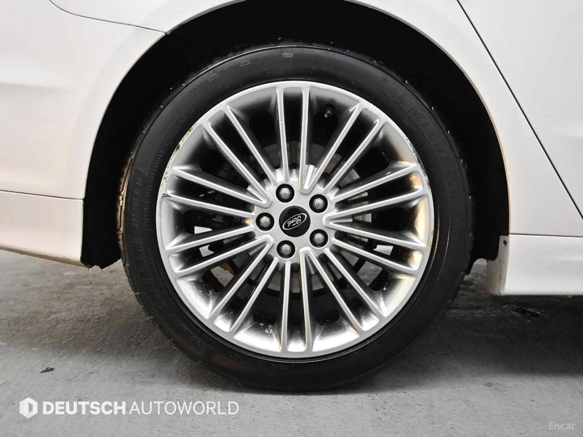 Ford Fusion превью 5