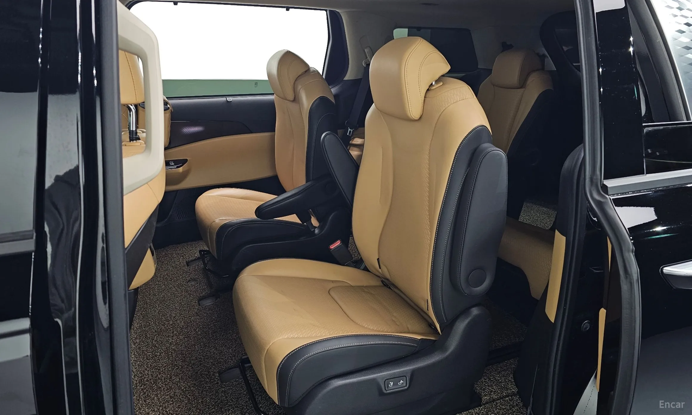 Kia Carnival Gen 4 превью 12