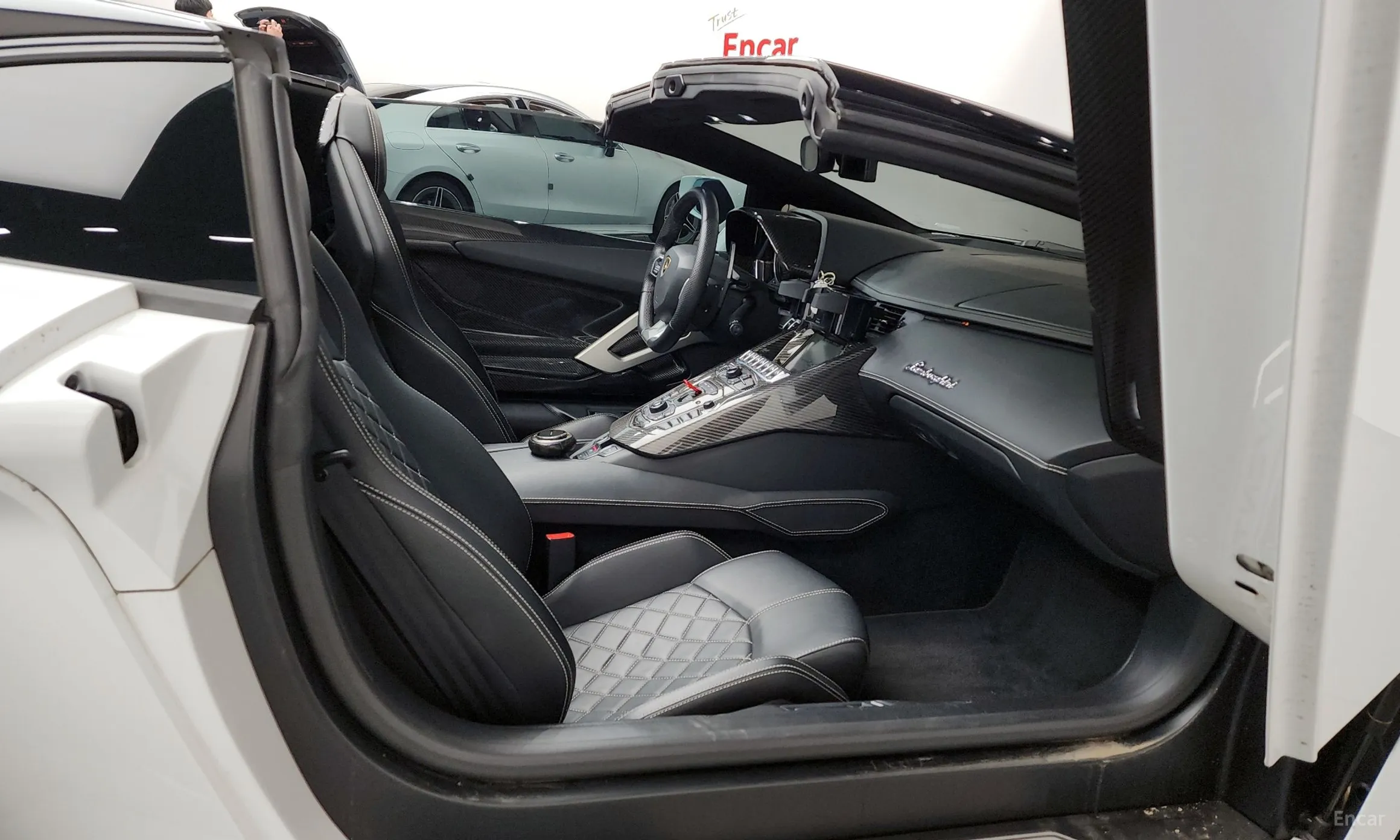Lamborghini Aventador превью 11
