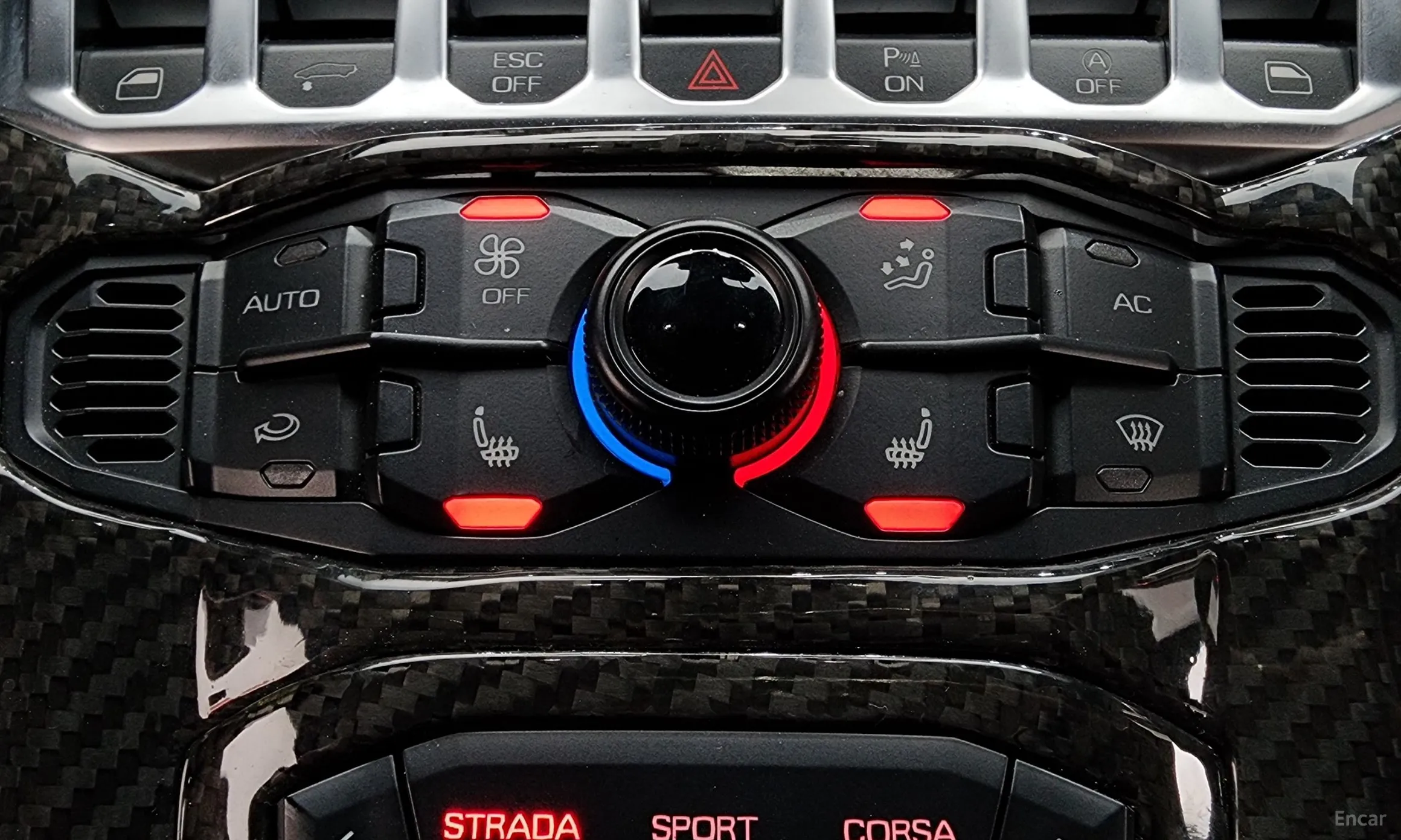 Lamborghini Aventador превью 16