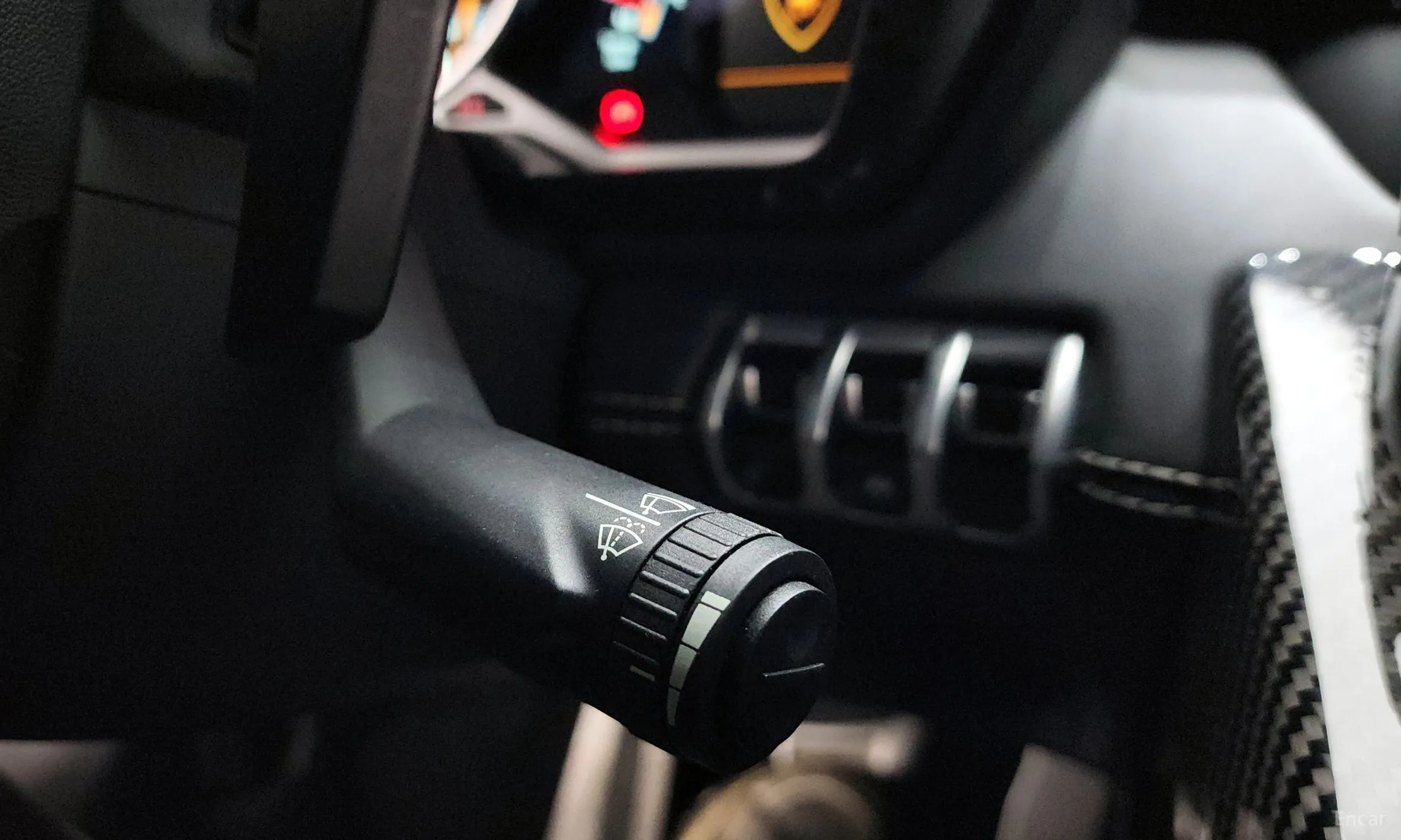 Lamborghini Aventador превью 19