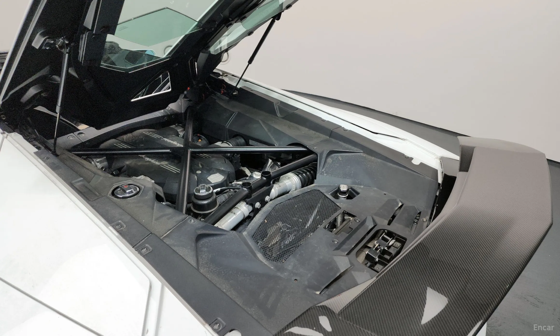 Lamborghini Aventador превью 6