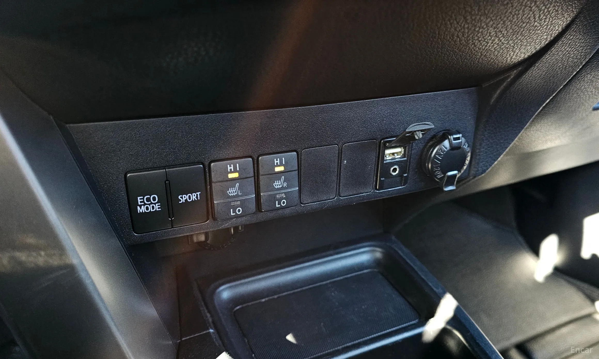 Toyota RAV4 превью 15