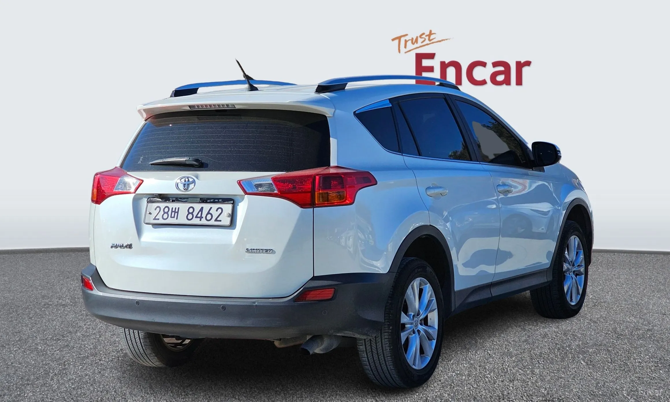 Toyota RAV4 превью 2