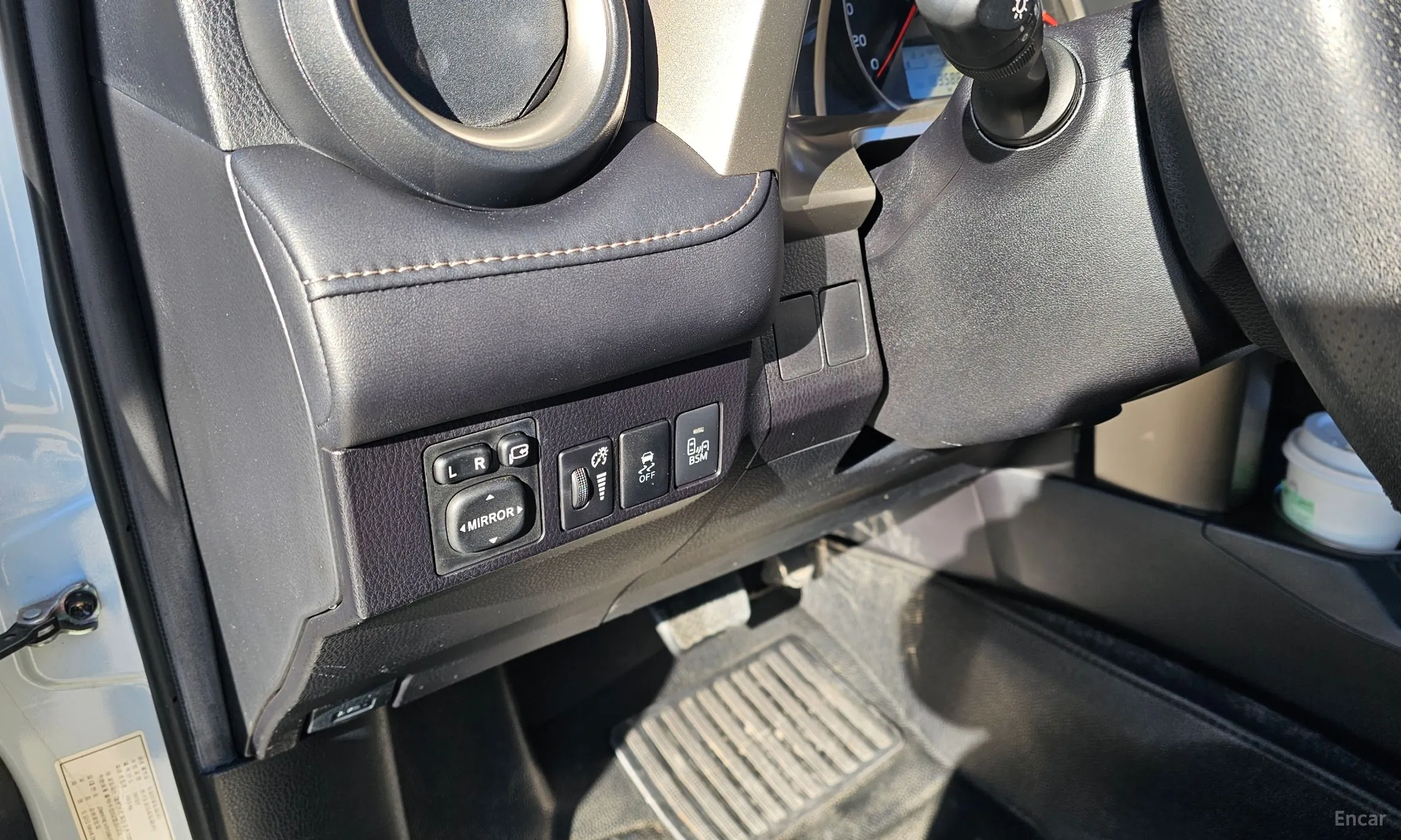 Toyota RAV4 превью 16