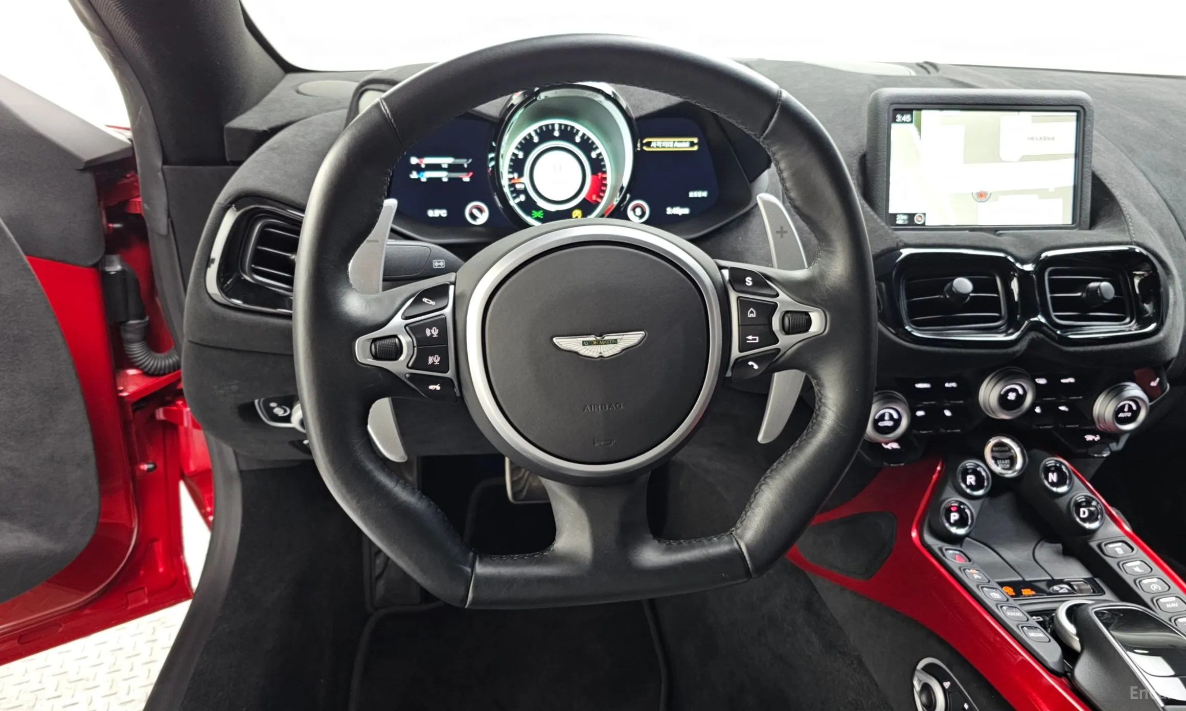 Aston Martin Vantage 2nd Generation превью 13