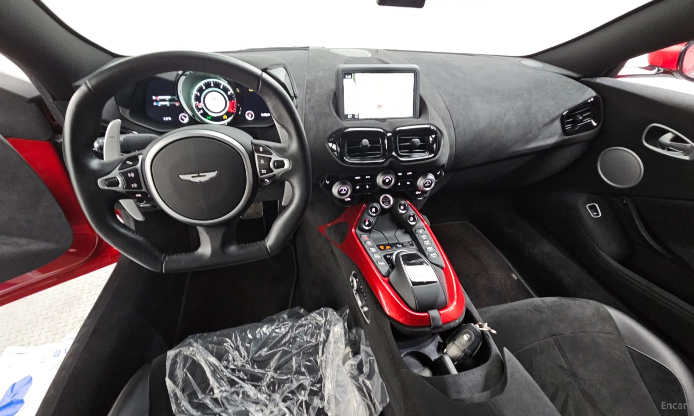 Aston Martin Vantage 2nd Generation превью 7