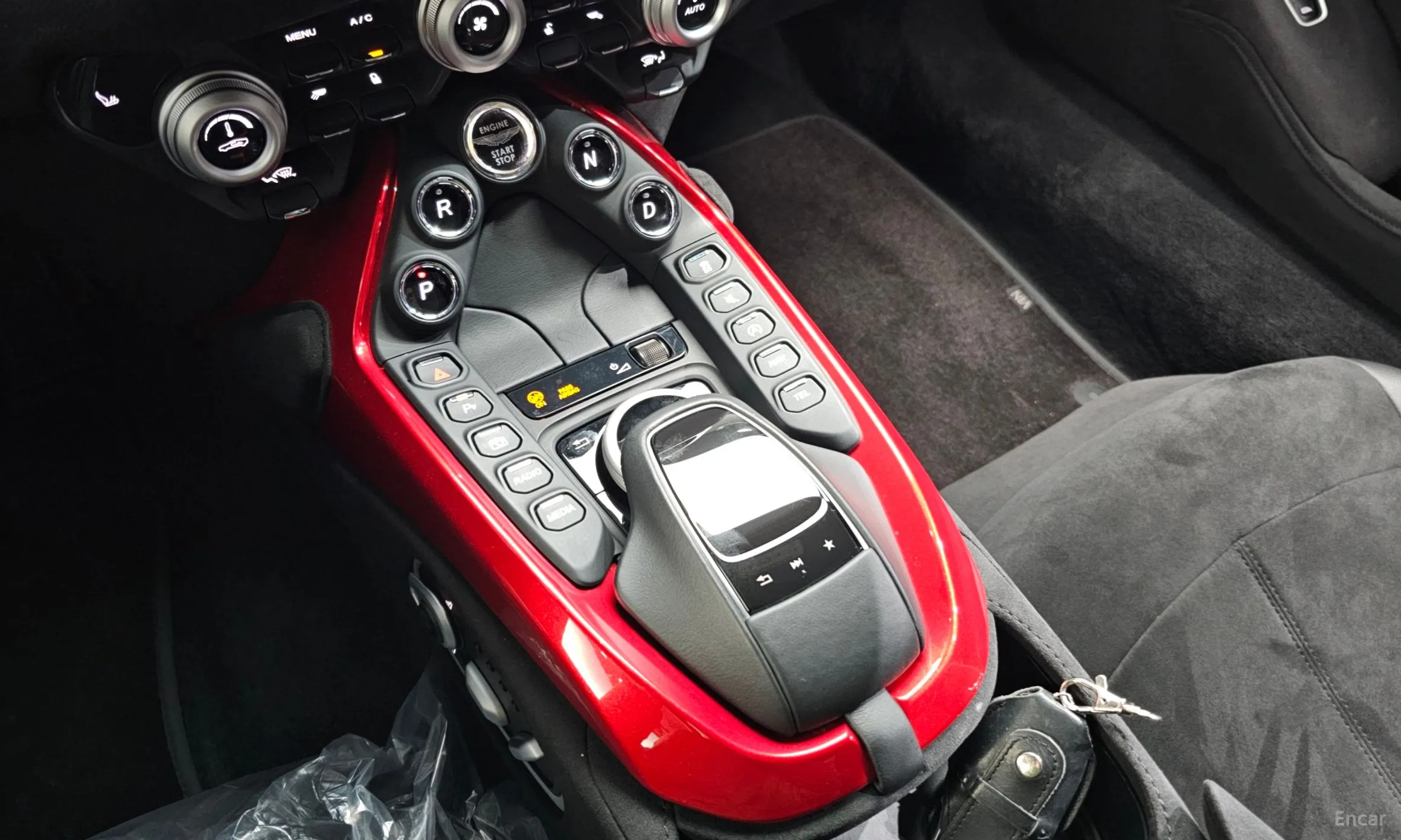 Aston Martin Vantage 2nd Generation превью 9
