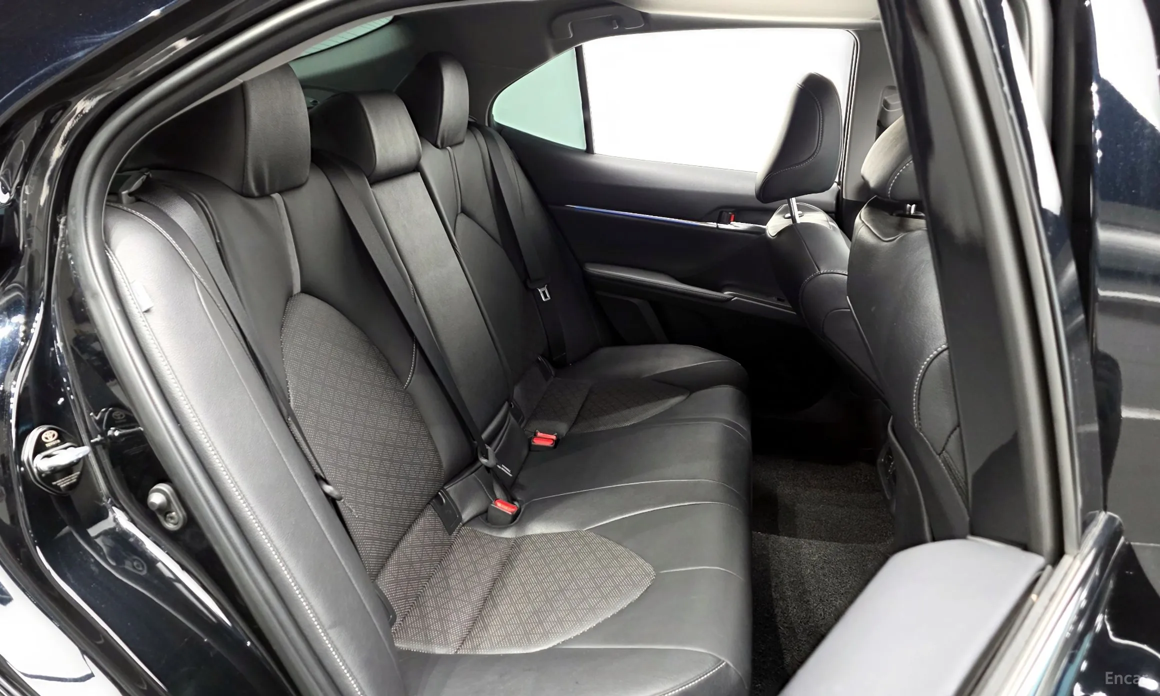 Toyota Camry (XV70) превью 12