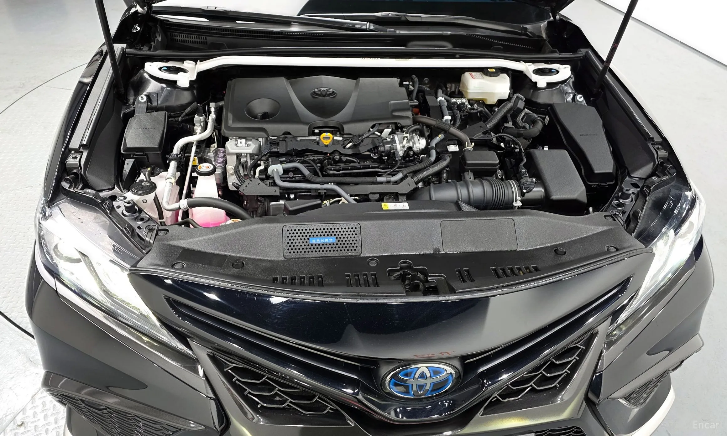 Toyota Camry (XV70) превью 6