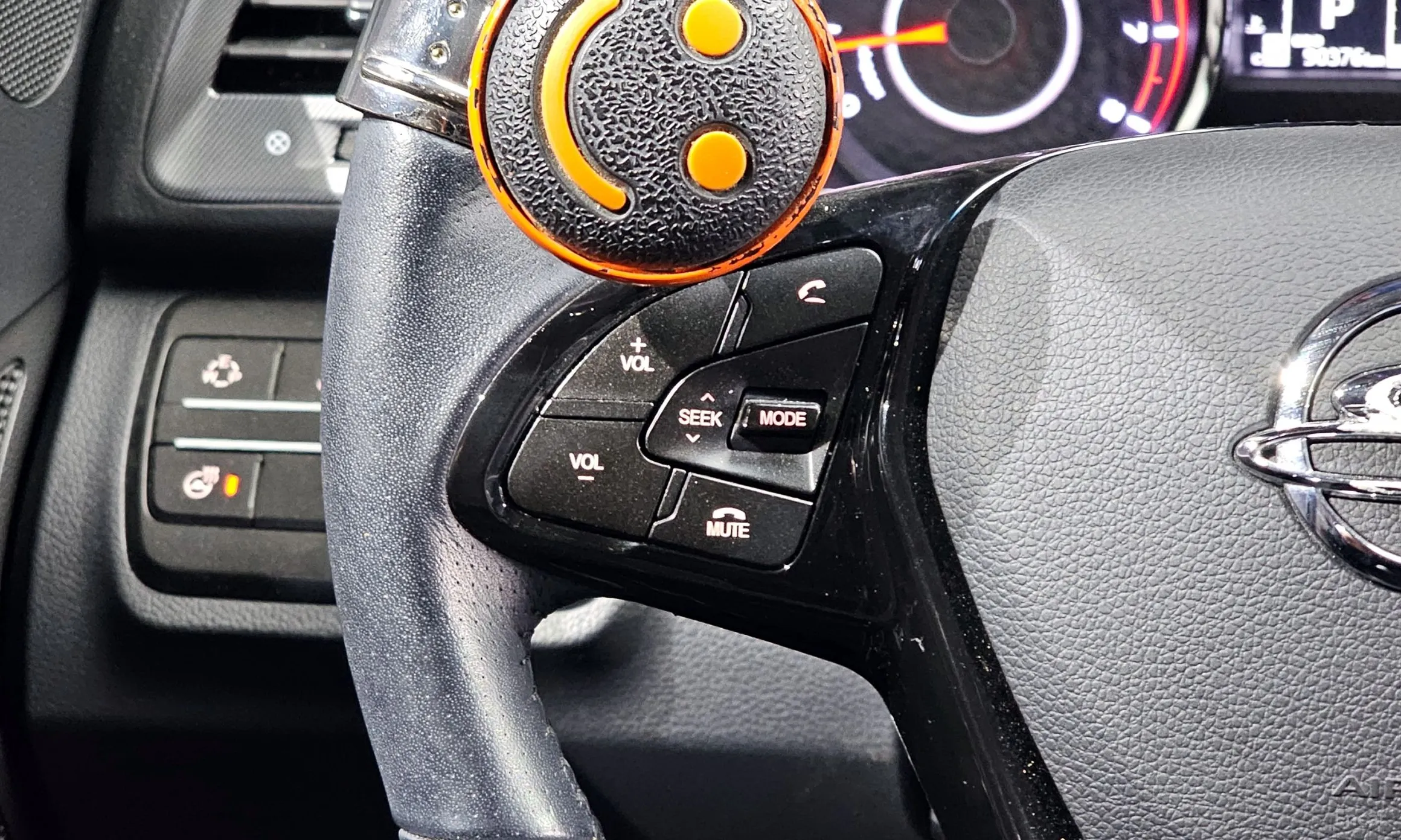 KG Mobility (SsangYong) Tivoli, Lazio превью 19