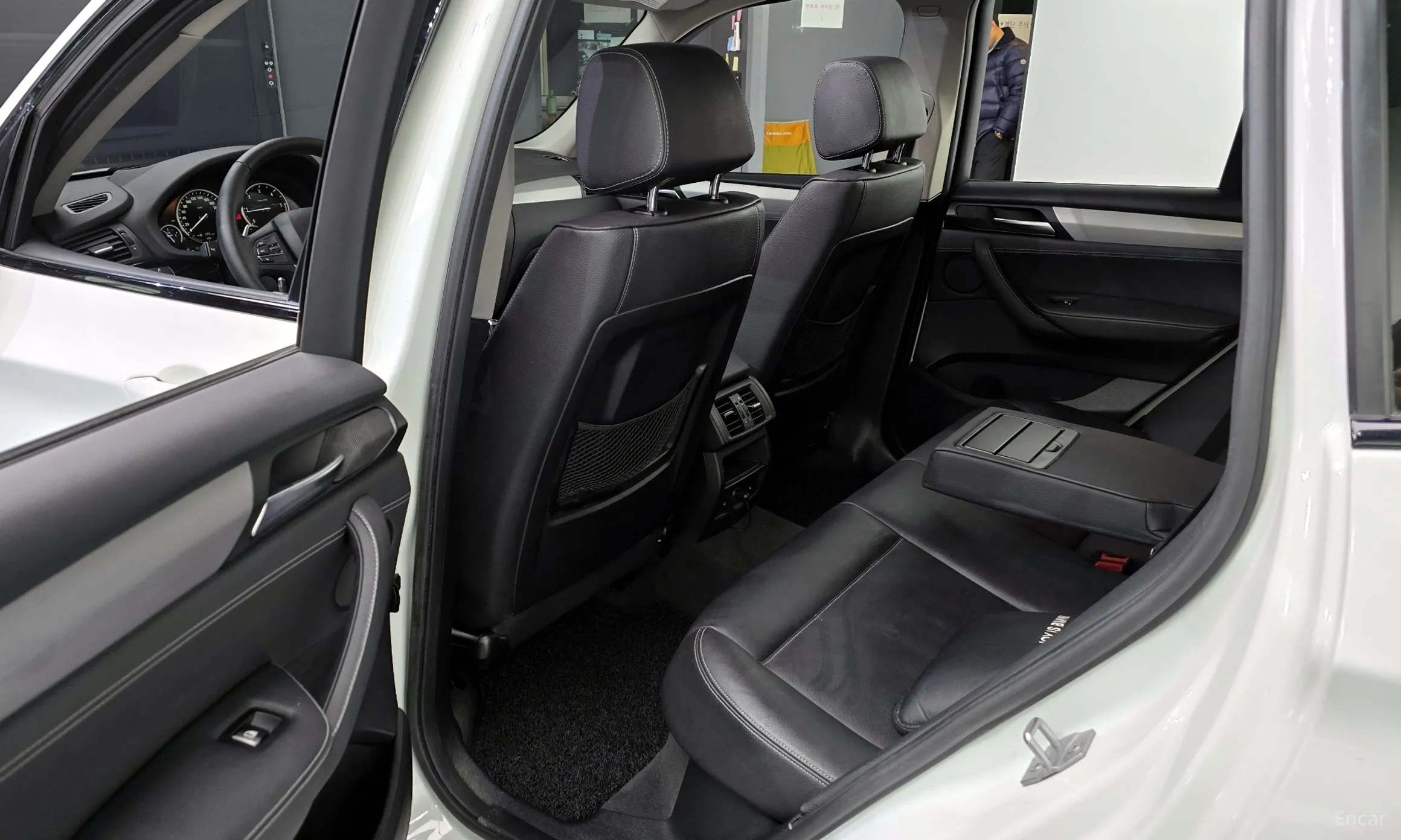 BMW X3 (F25) превью 11
