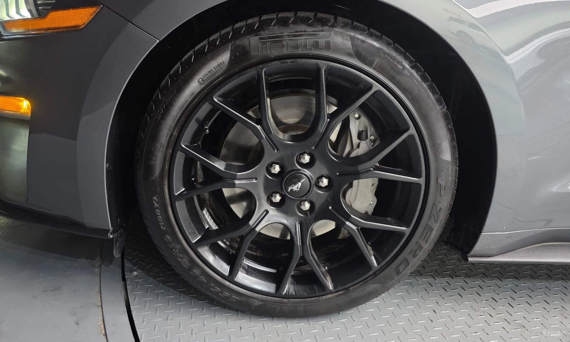 Ford Mustang превью 5