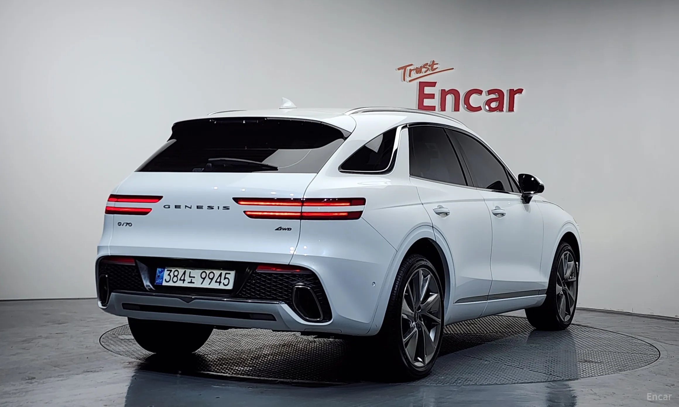Genesis GV70 превью 2