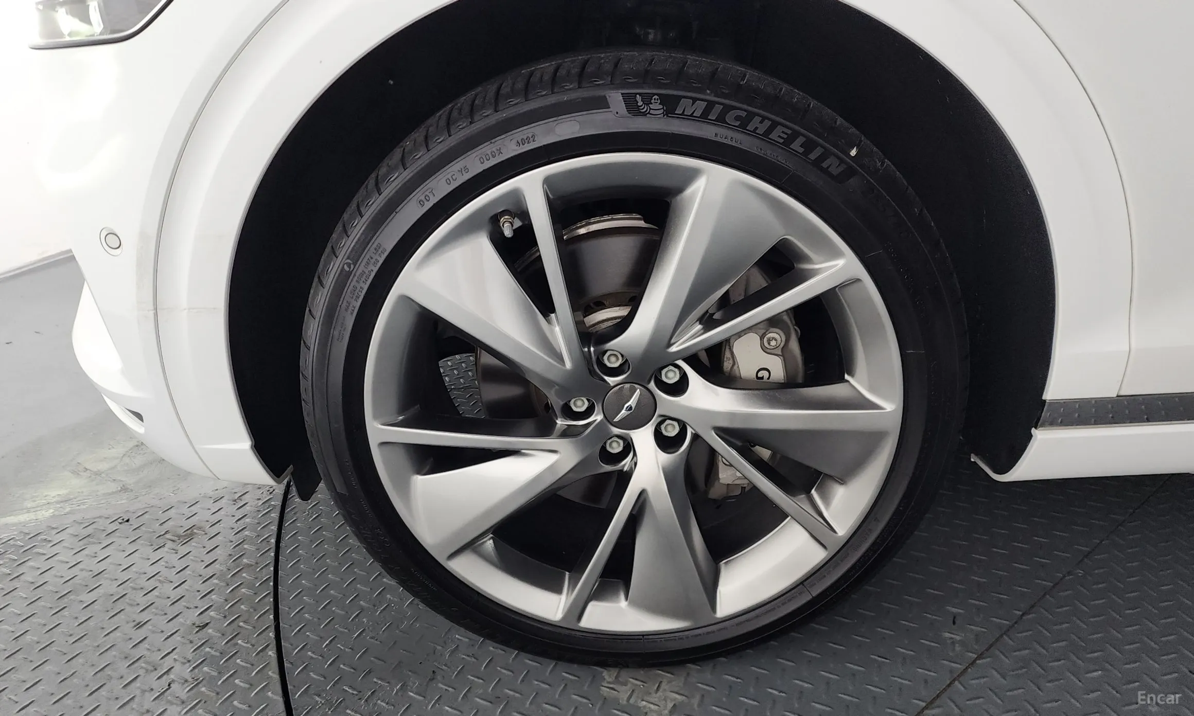 Genesis GV70 превью 5