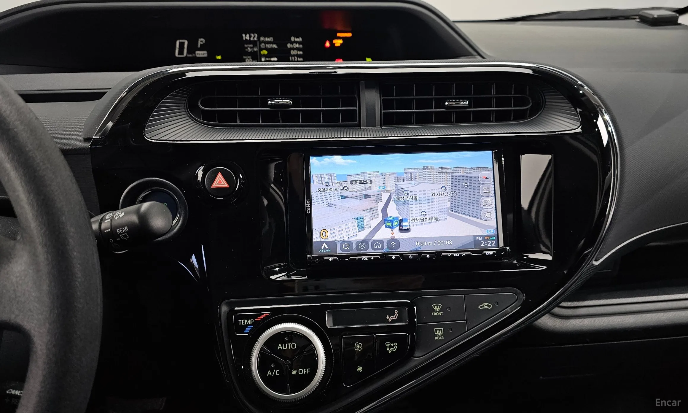 Toyota Prius C превью 14