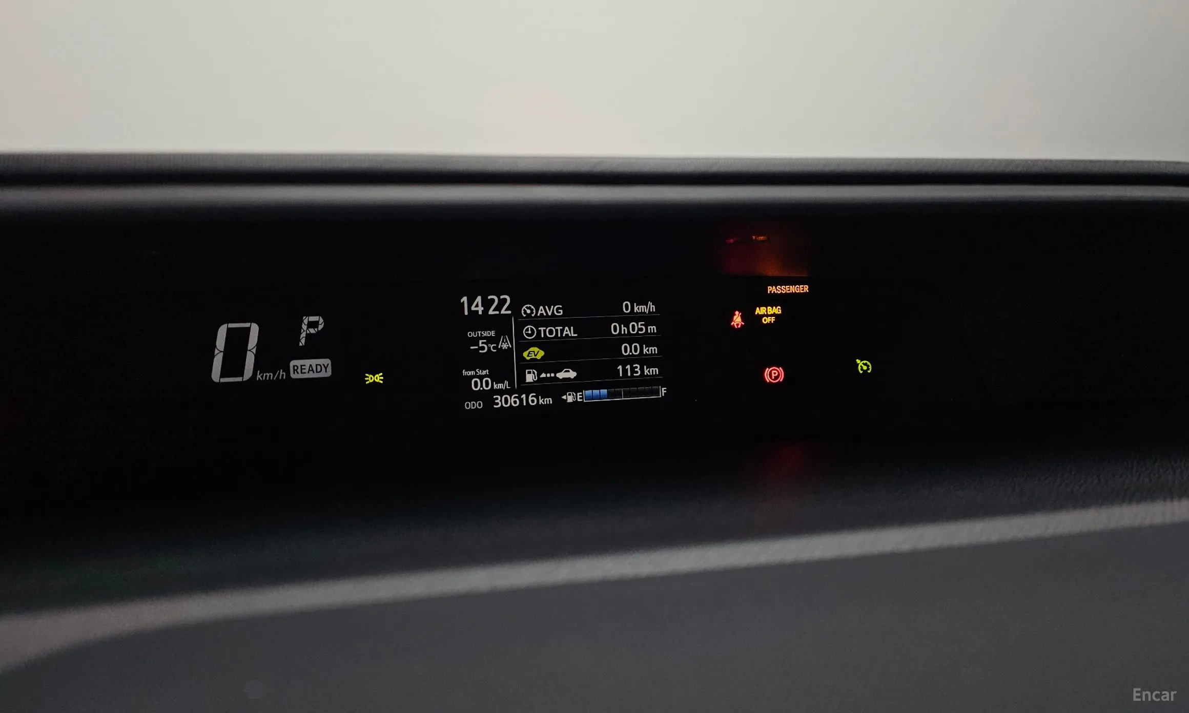 Toyota Prius C превью 8
