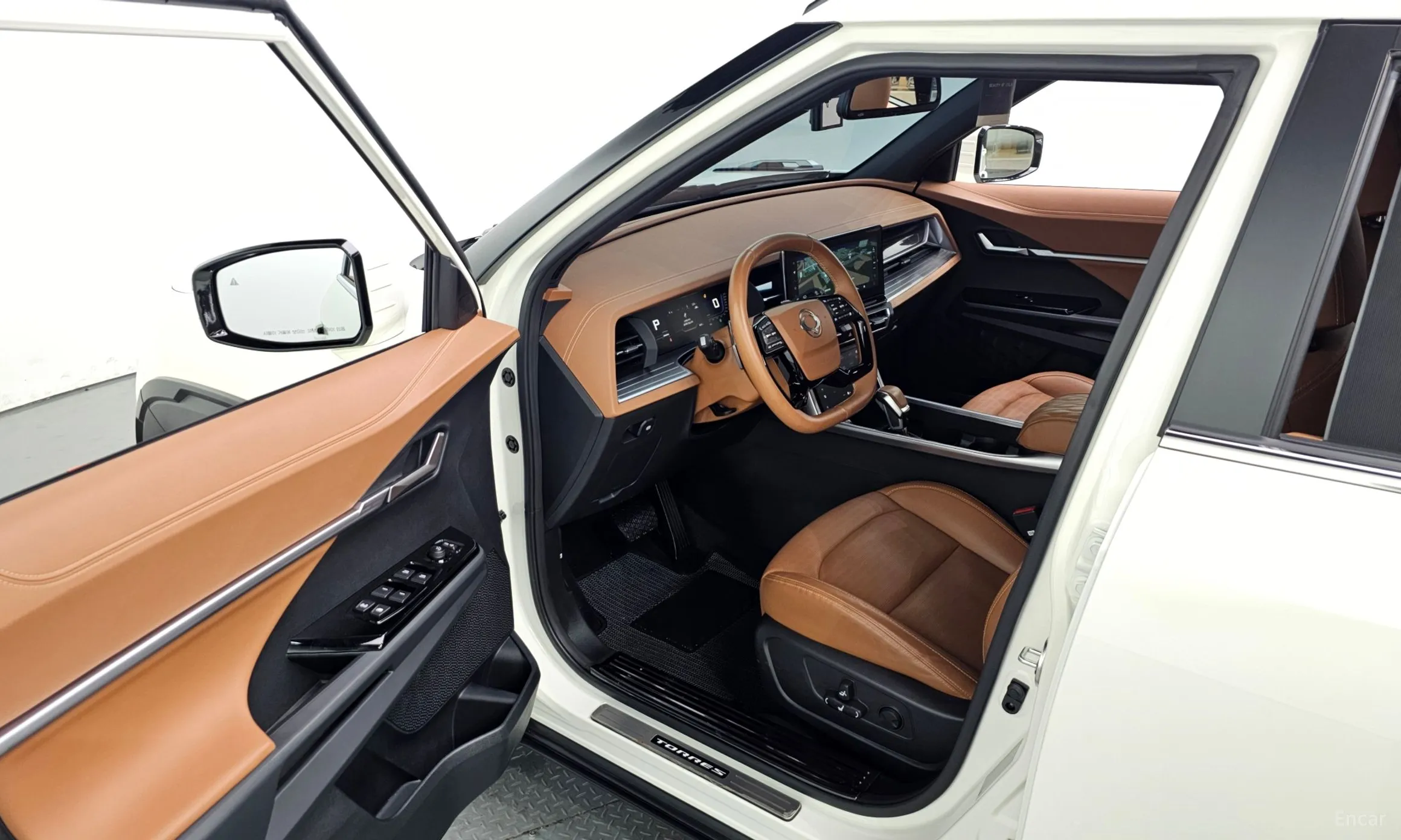 KG Mobility (SsangYong) Torres превью 10